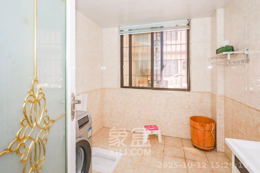 钰龙天下一期  4室2厅2卫    4700.0元/月 钰龙天下一期  4室2厅2卫    4700.0元/月室内图