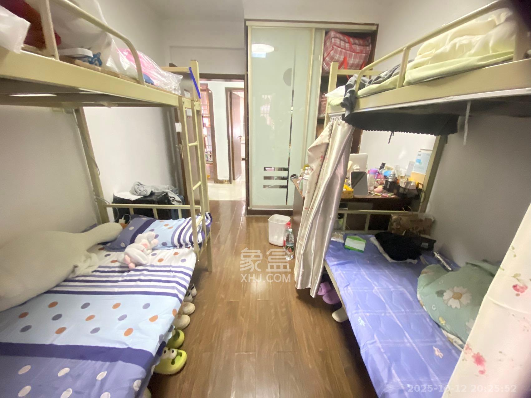 新世界商贸城  1室0厅0卫    2700.0元/月室内图