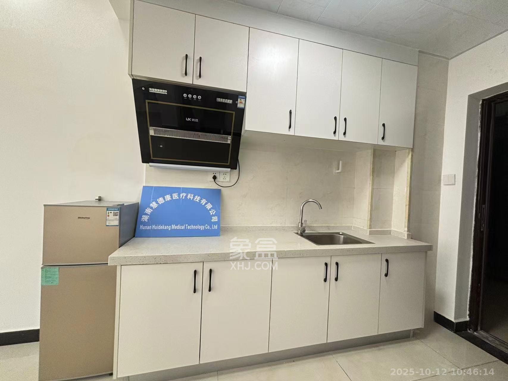 蓝光雍锦半岛   39.0㎡      1300.0元/月室内图