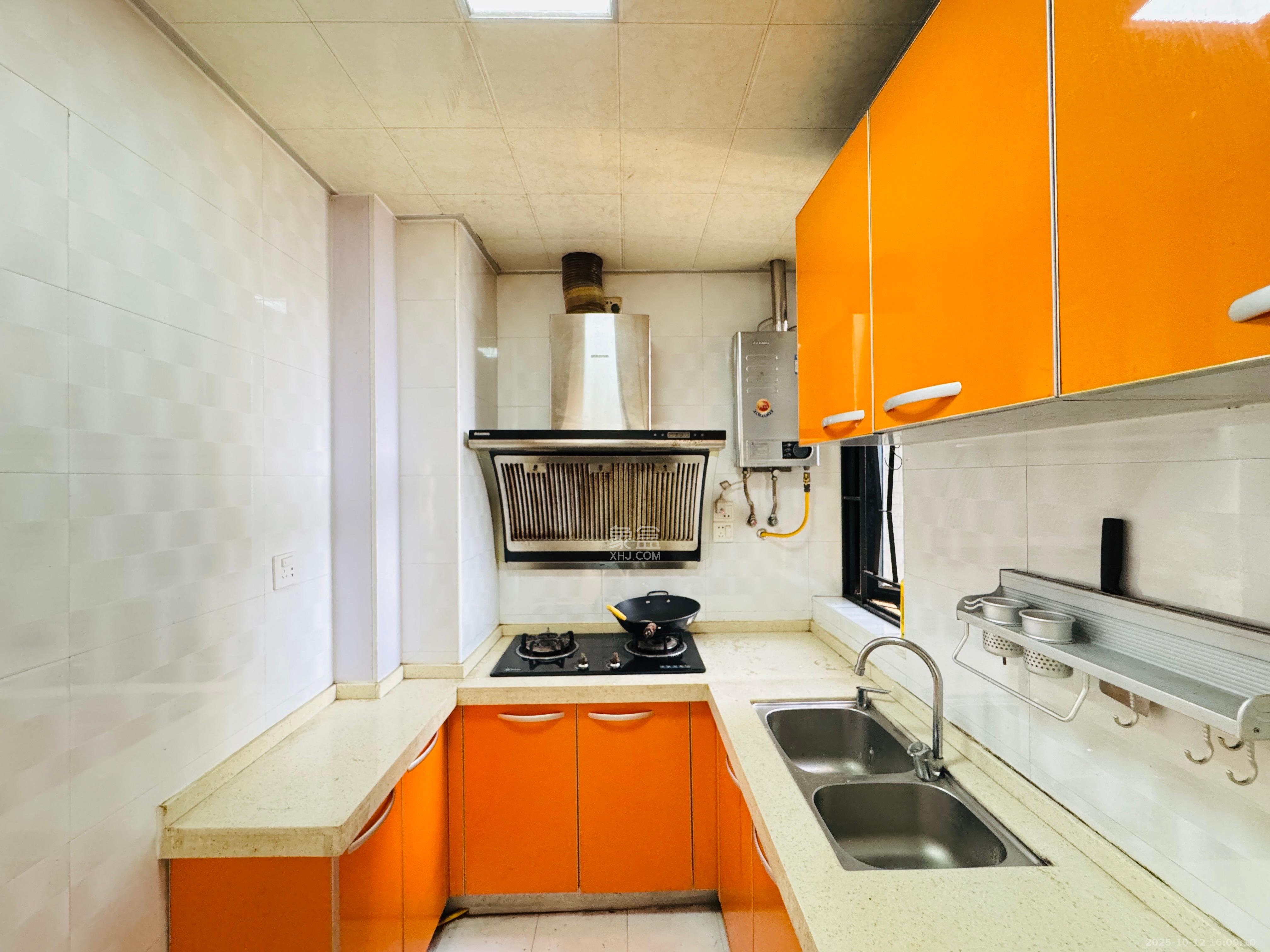 湘江锦绣  3室2厅2卫    2200.0元/月 湘江锦绣  3室2厅2卫    2200.0元/月室内图