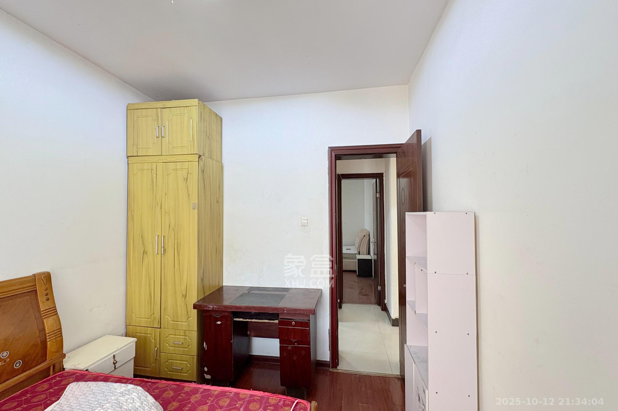 星典时代  3室2厅1卫    65.0万其他