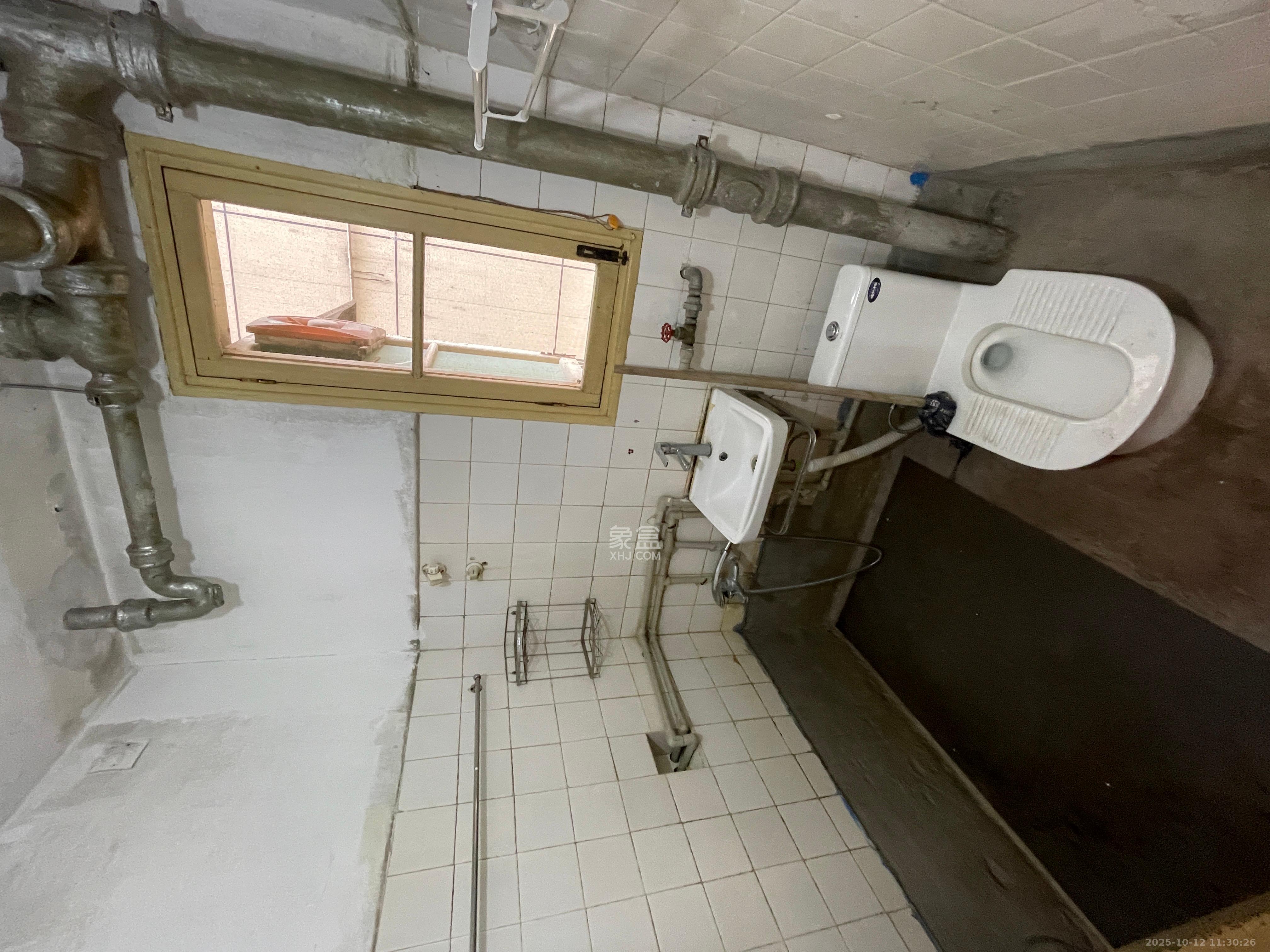 英才园三片  2室1厅1卫    1700.0元/月室内图