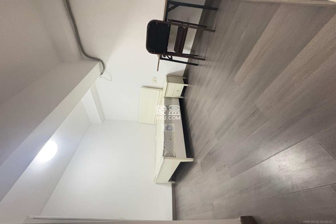 COCO蜜城 2室1厅1卫 1800.0元/月 COCO蜜城 2室1厅1卫 1800.0元/月室内图