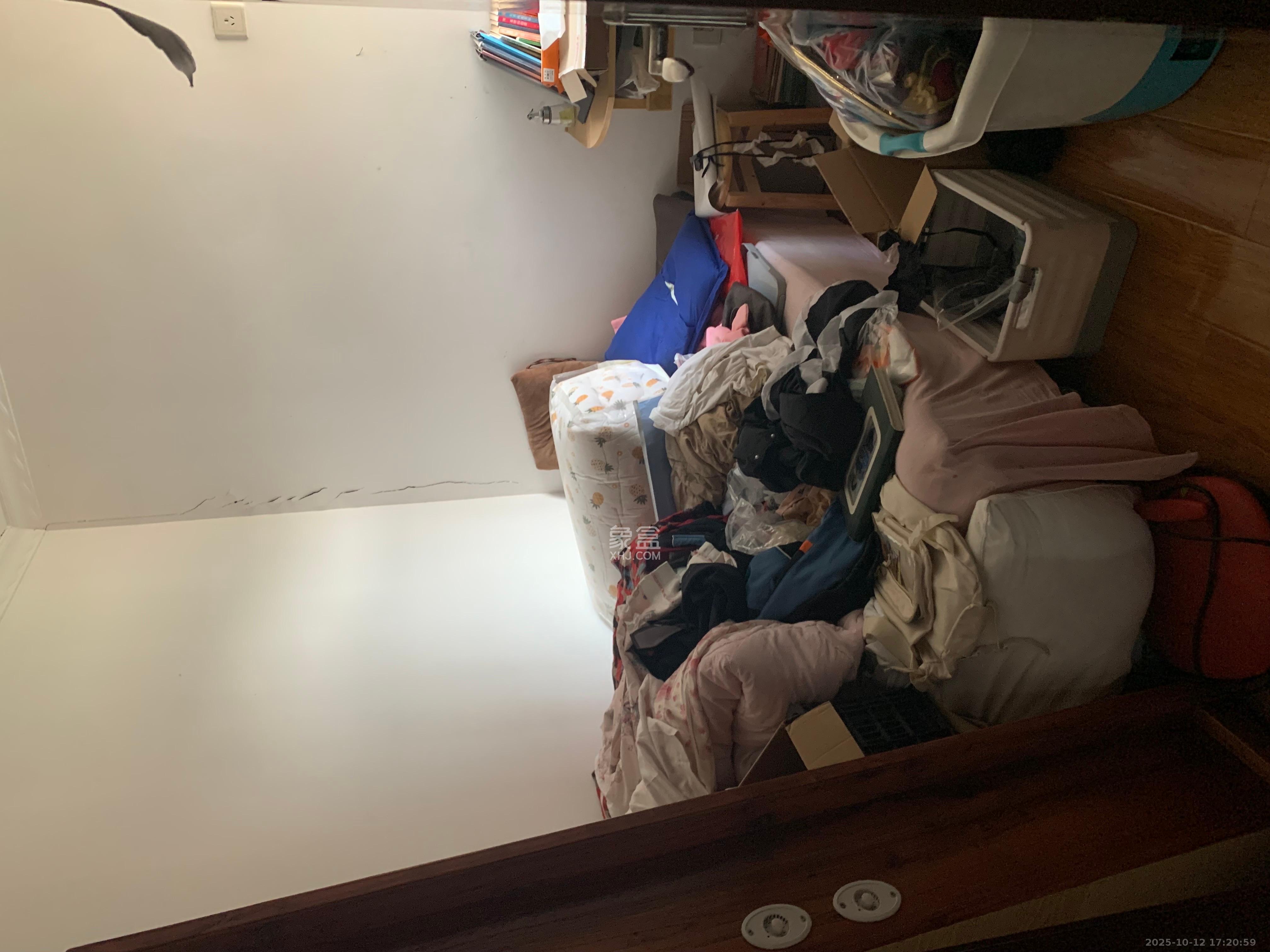 鄱阳小区  3室2厅1卫    1300.0元/月室内图