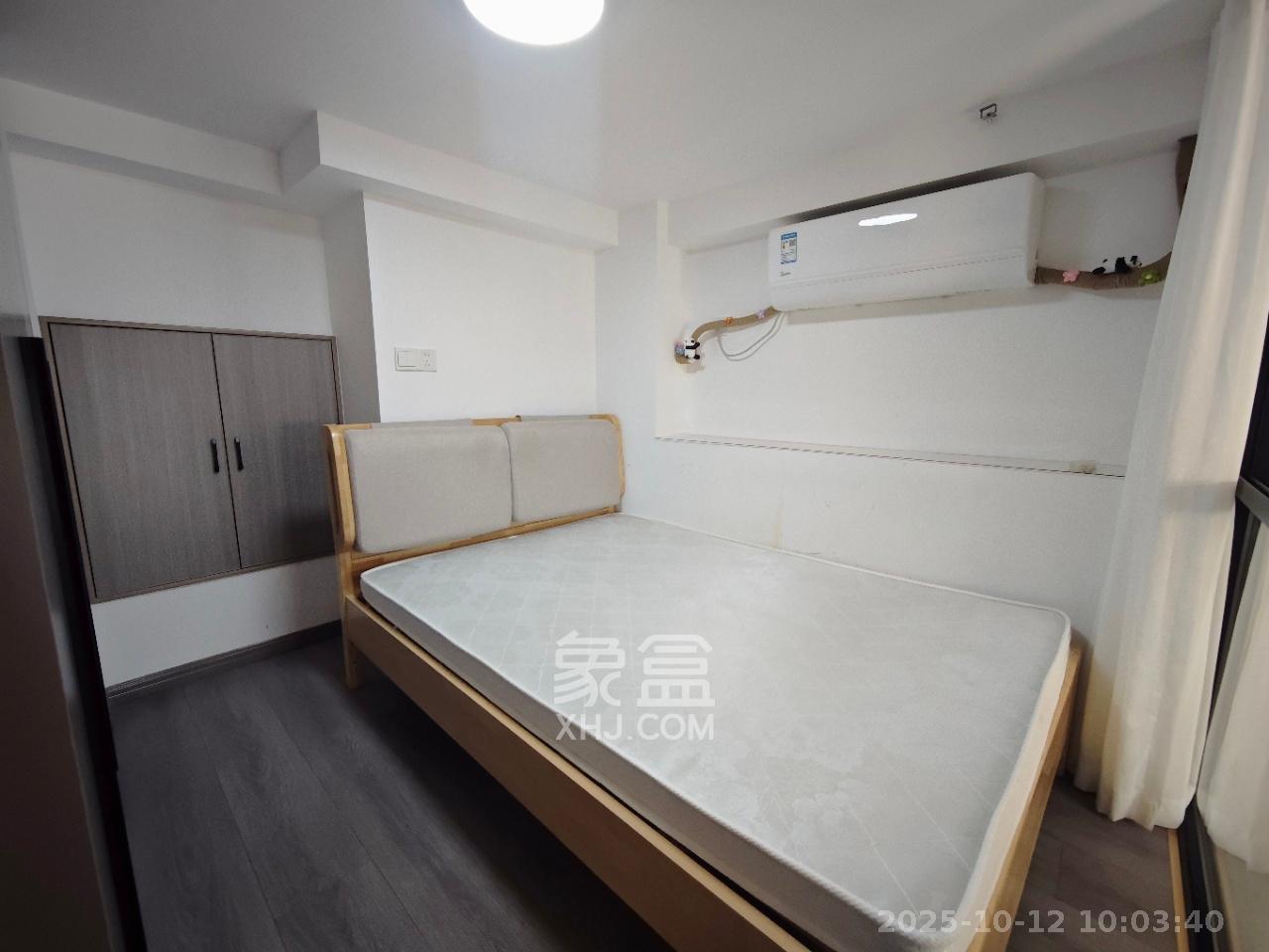 卓越江岸 2室1厅1卫 2200.0元/月 卓越江岸 2室1厅1卫 2200.0元/月室内图