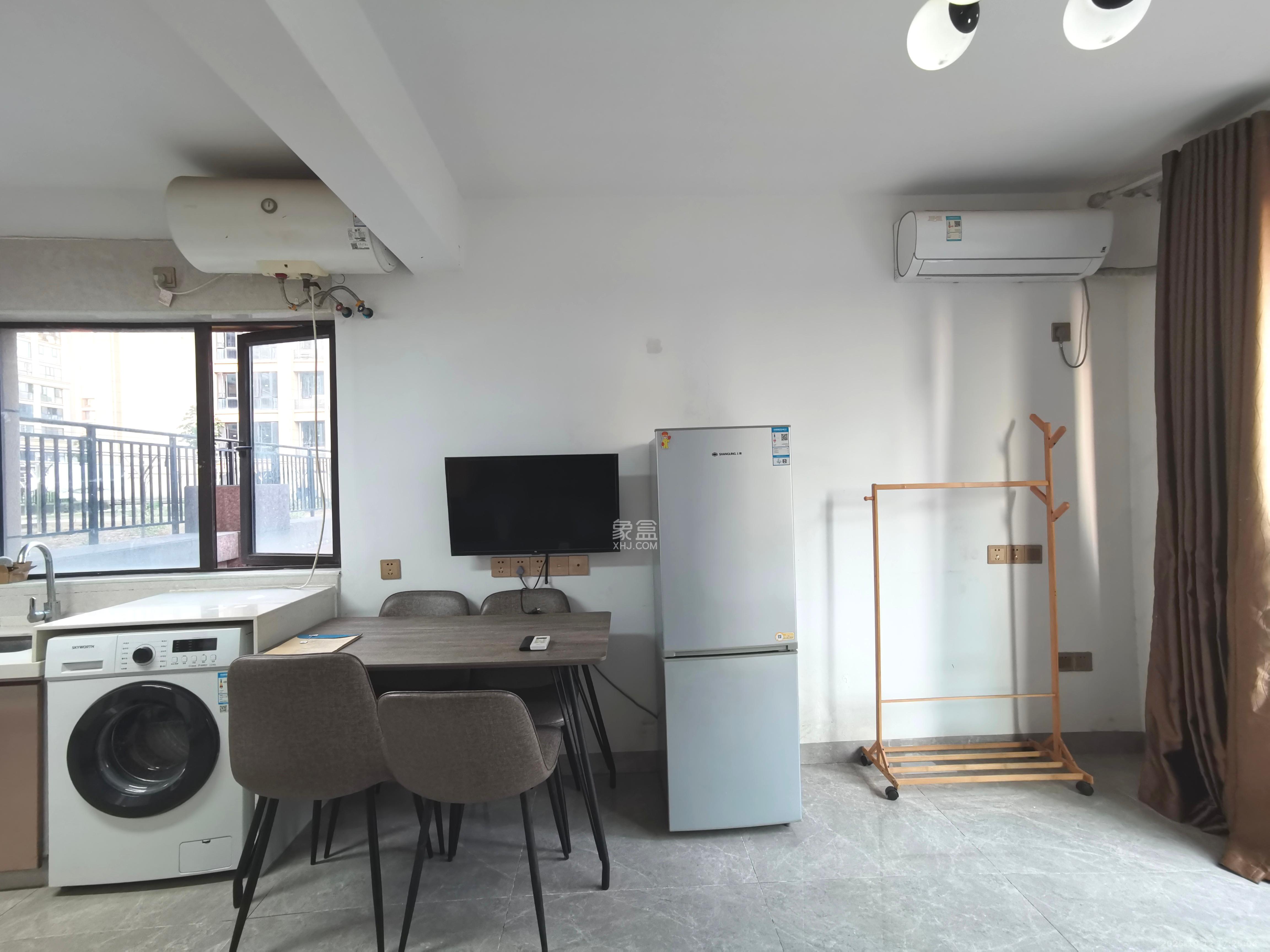 鑫远悦城(鑫远悦时代)  1室1厅1卫    1100.0元/月 鑫远悦城(鑫远悦时代)  1室1厅1卫    1100.0元/月室内图