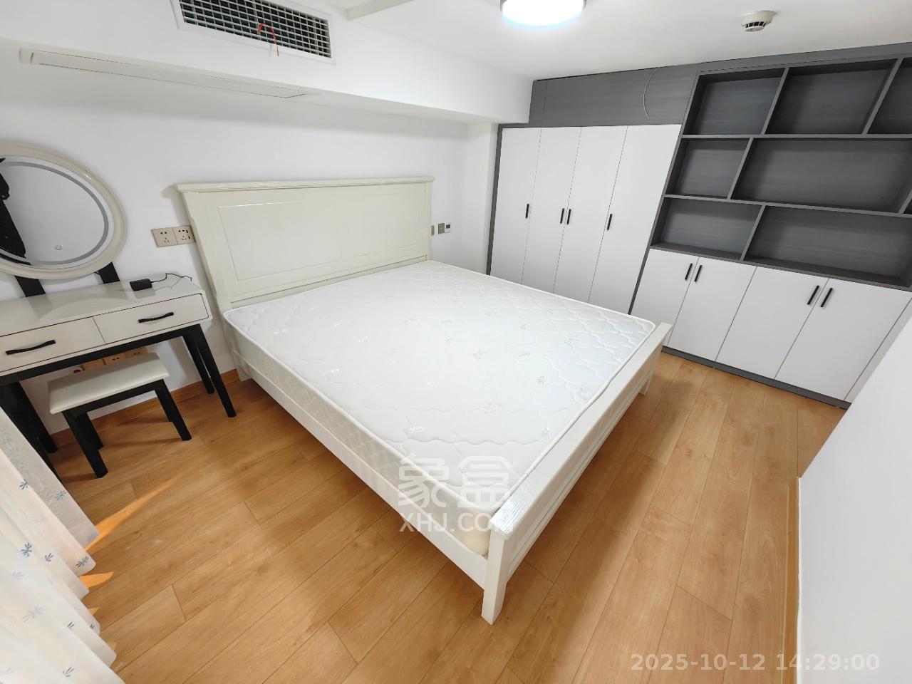 梦想新天地 1室1厅1卫 2200.0元/月 梦想新天地 1室1厅1卫 2200.0元/月室内图