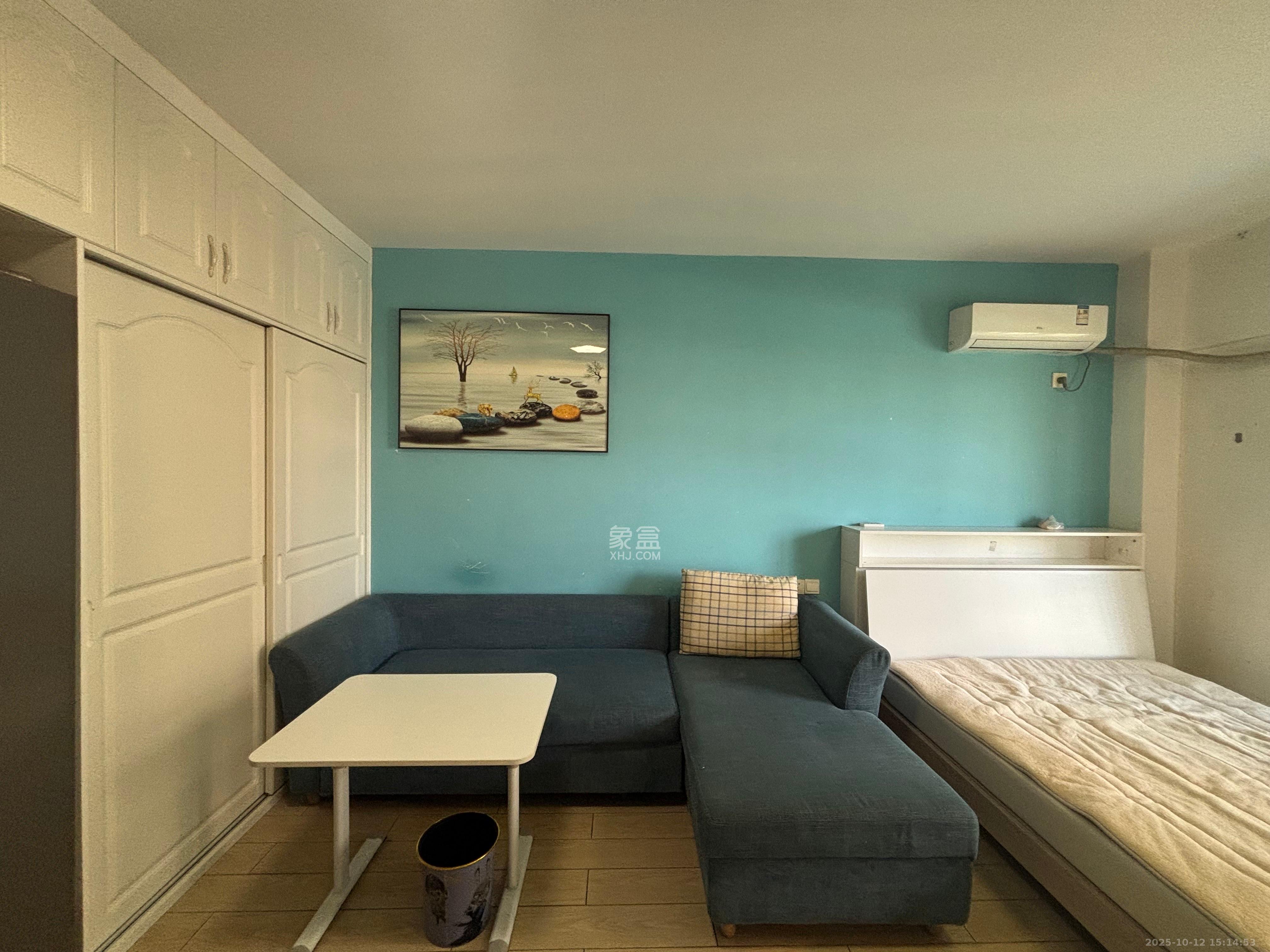 时代星空  1室1厅1卫    1300.0元/月室内图