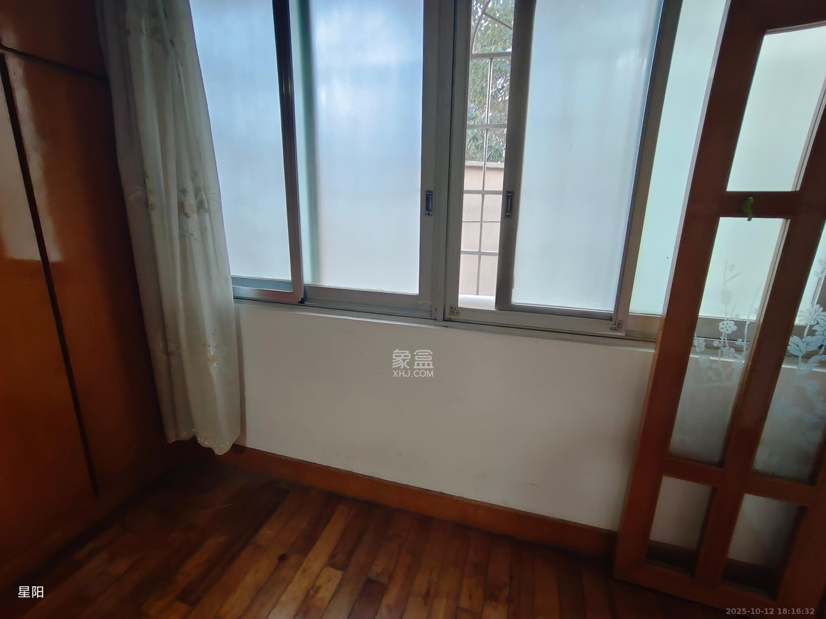 省卫生厅宿舍  3室2厅1卫    2700.0元/月室内图