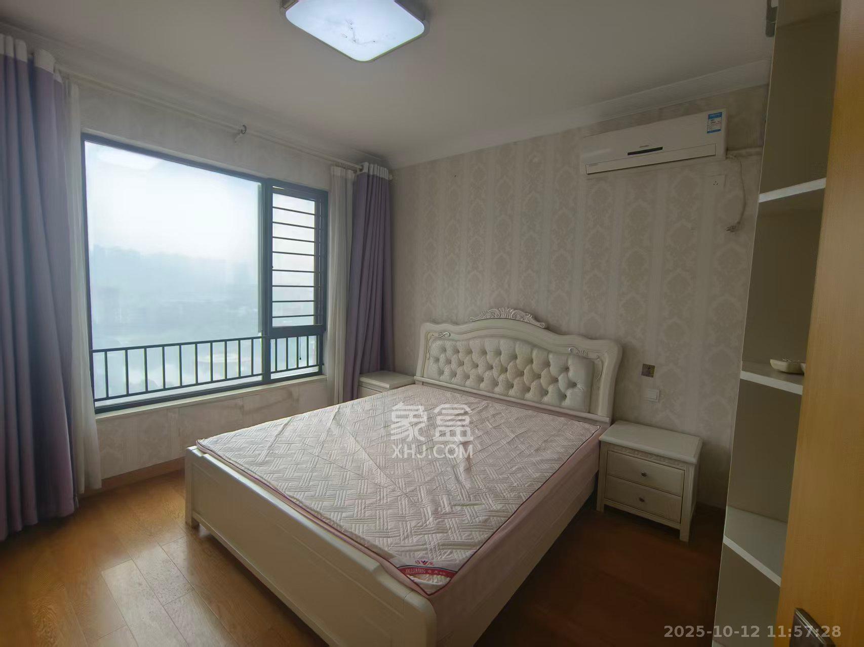 中海国际四期  3室2厅1卫    2000.0元/月 中海国际四期  3室2厅1卫    2000.0元/月室内图