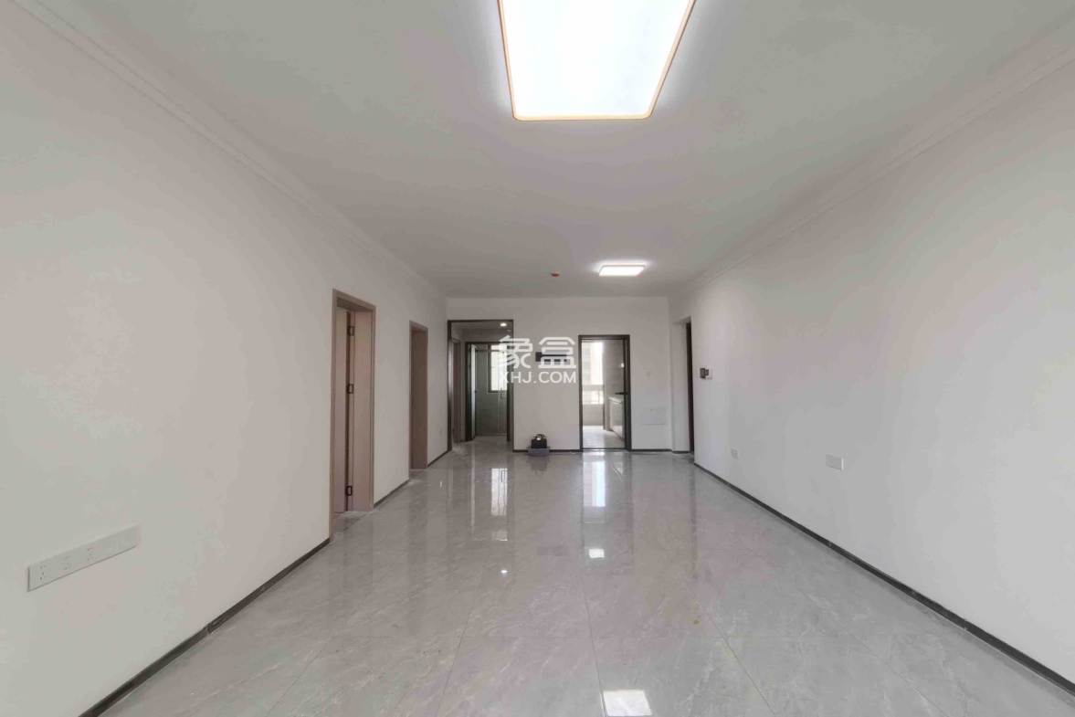 海府大院(海府路41号) 3室2厅2卫 4000.0元/月 海府大院(海府路41号) 3室2厅2卫 4000.0元/月室内图