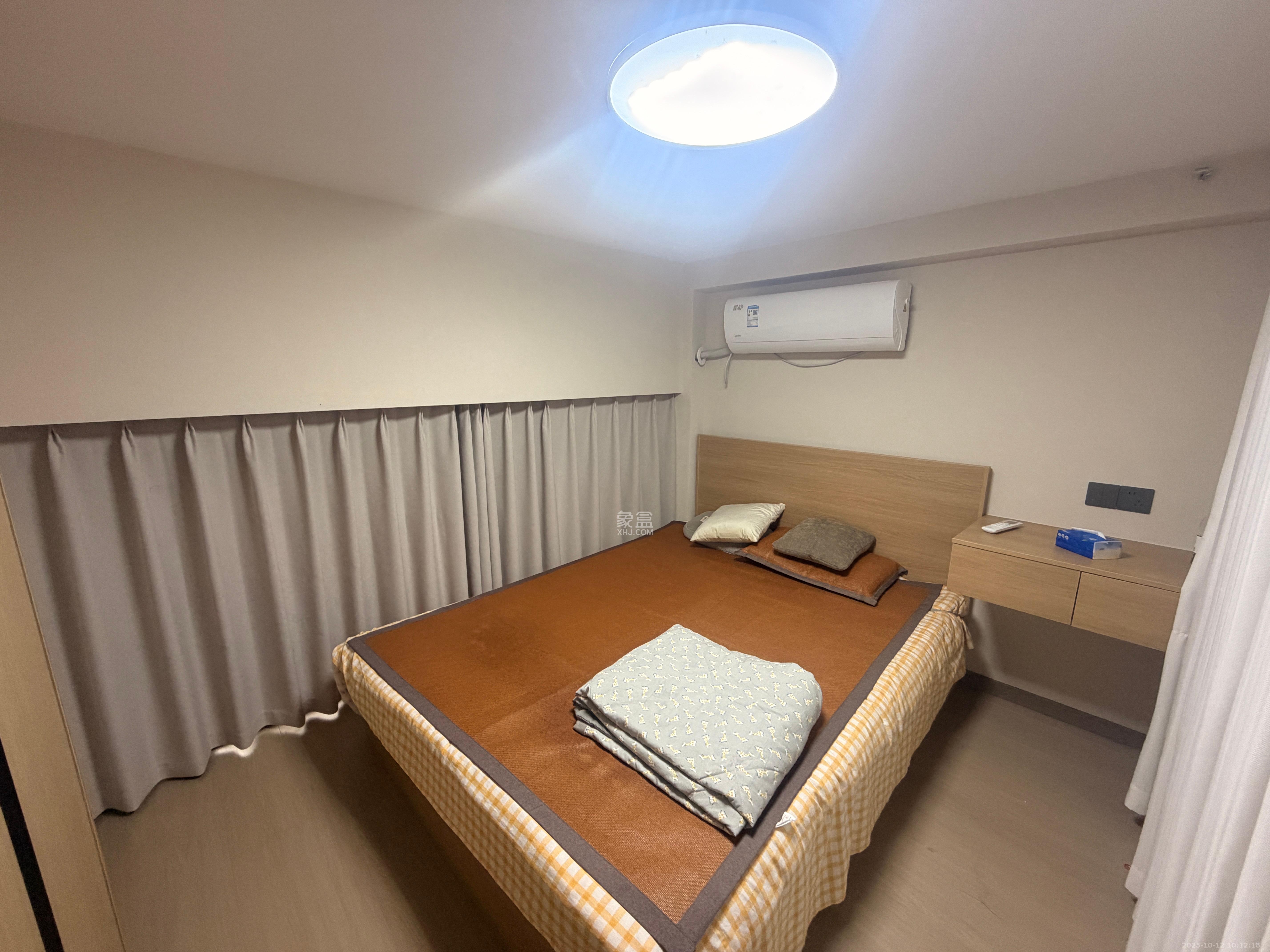 力高凤凰新天 2室2厅1卫 2400.0元/月 力高凤凰新天 2室2厅1卫 2400.0元/月室内图