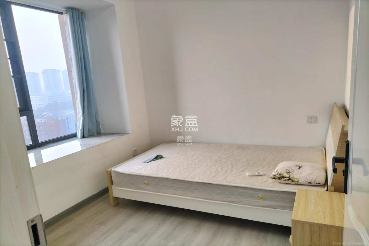 山水梅溪雅郡  3室2厅1卫    2400.0元/月 山水梅溪雅郡  3室2厅1卫    2400.0元/月室内图