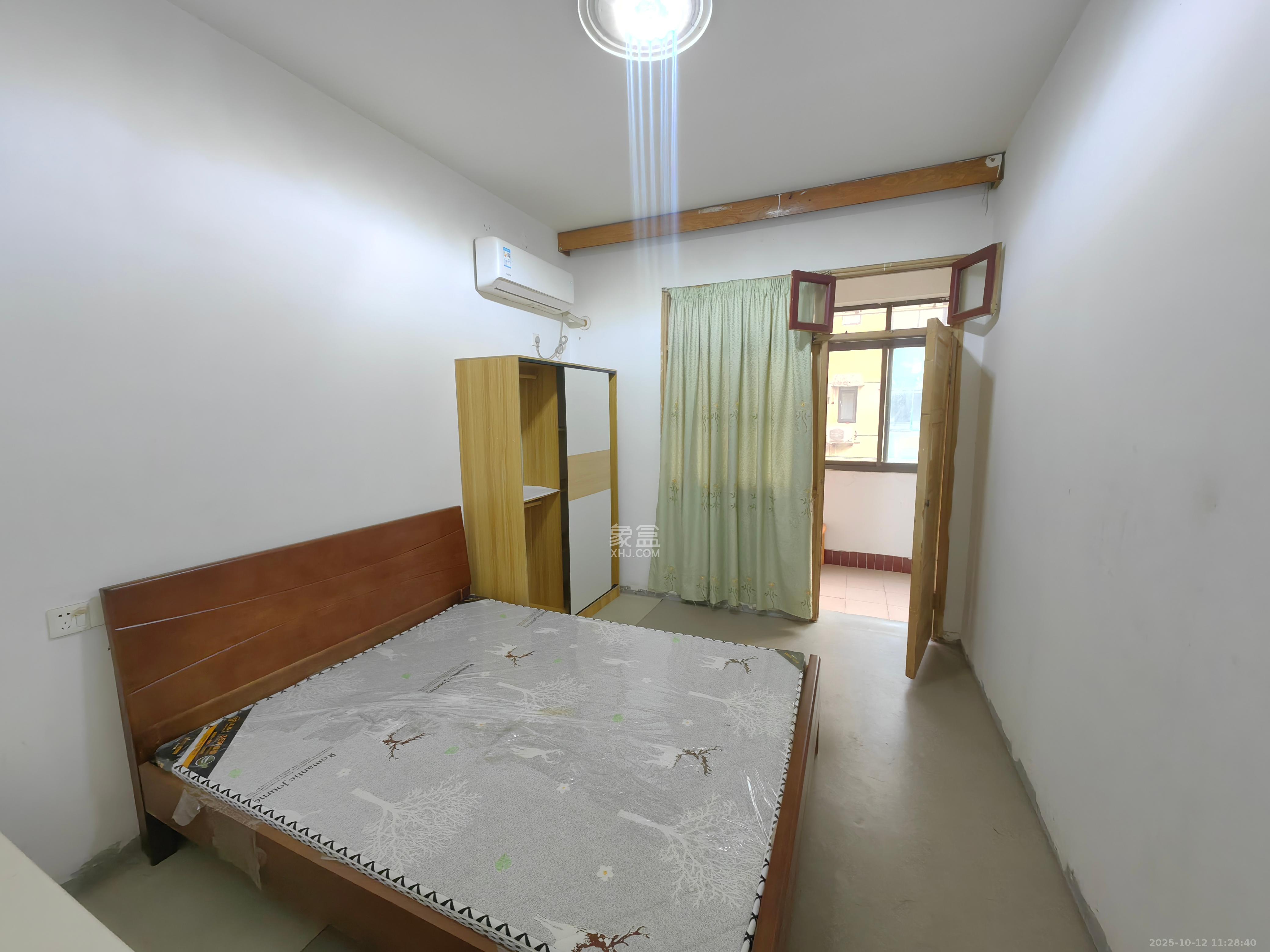 人民新村  2室1厅1卫    1800.0元/月室内图