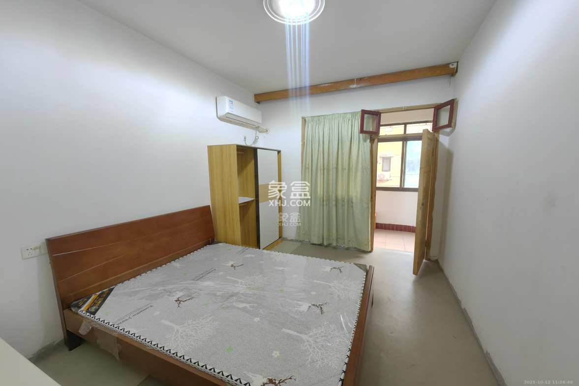 人民新村 2室1厅1卫 1800.0元/月 人民新村 2室1厅1卫 1800.0元/月室内图