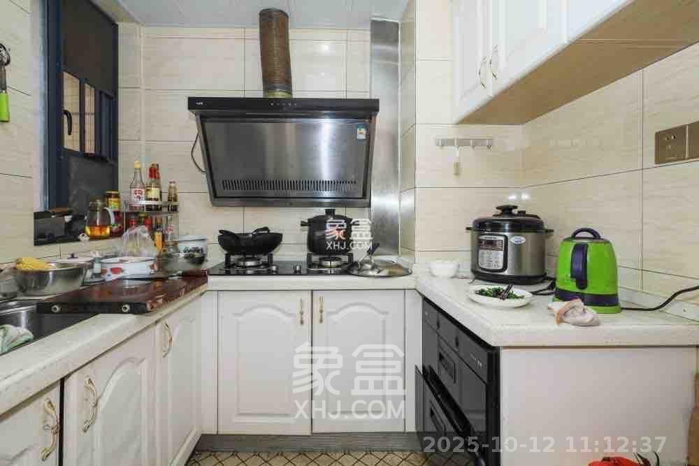 荣盛花语馨苑  2室2厅1卫    2100.0元/月 荣盛花语馨苑  2室2厅1卫    2100.0元/月室内图