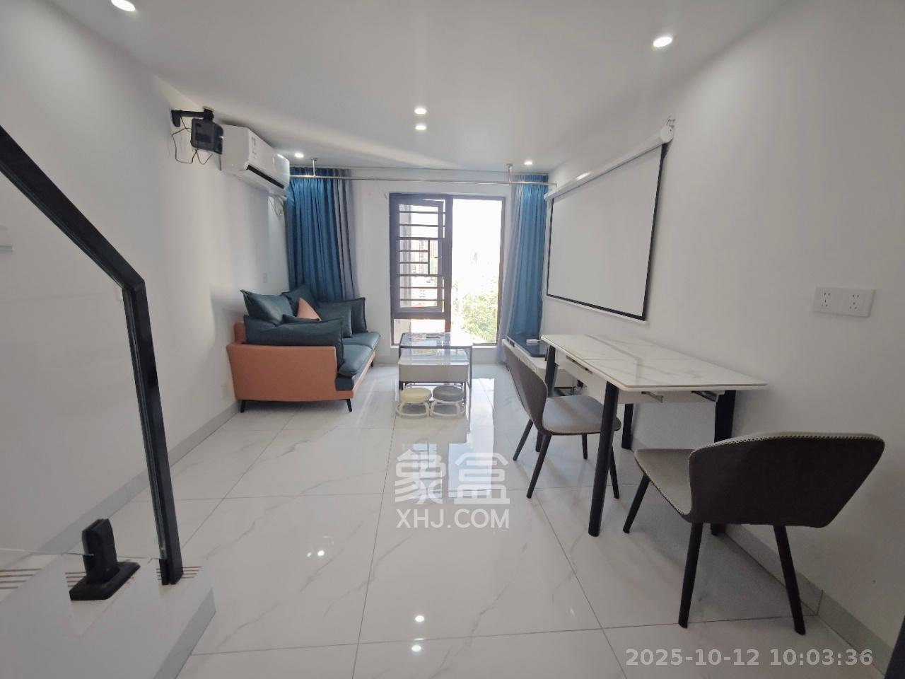 卓越江岸  2室1厅1卫    2500.0元/月 卓越江岸  2室1厅1卫    2500.0元/月