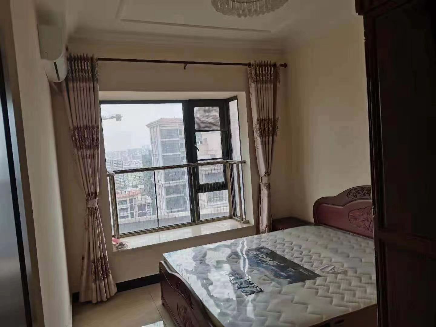 恒大海口文化旅游城 3室2厅1卫 2200.0元/月 恒大海口文化旅游城 3室2厅1卫 2200.0元/月室内图