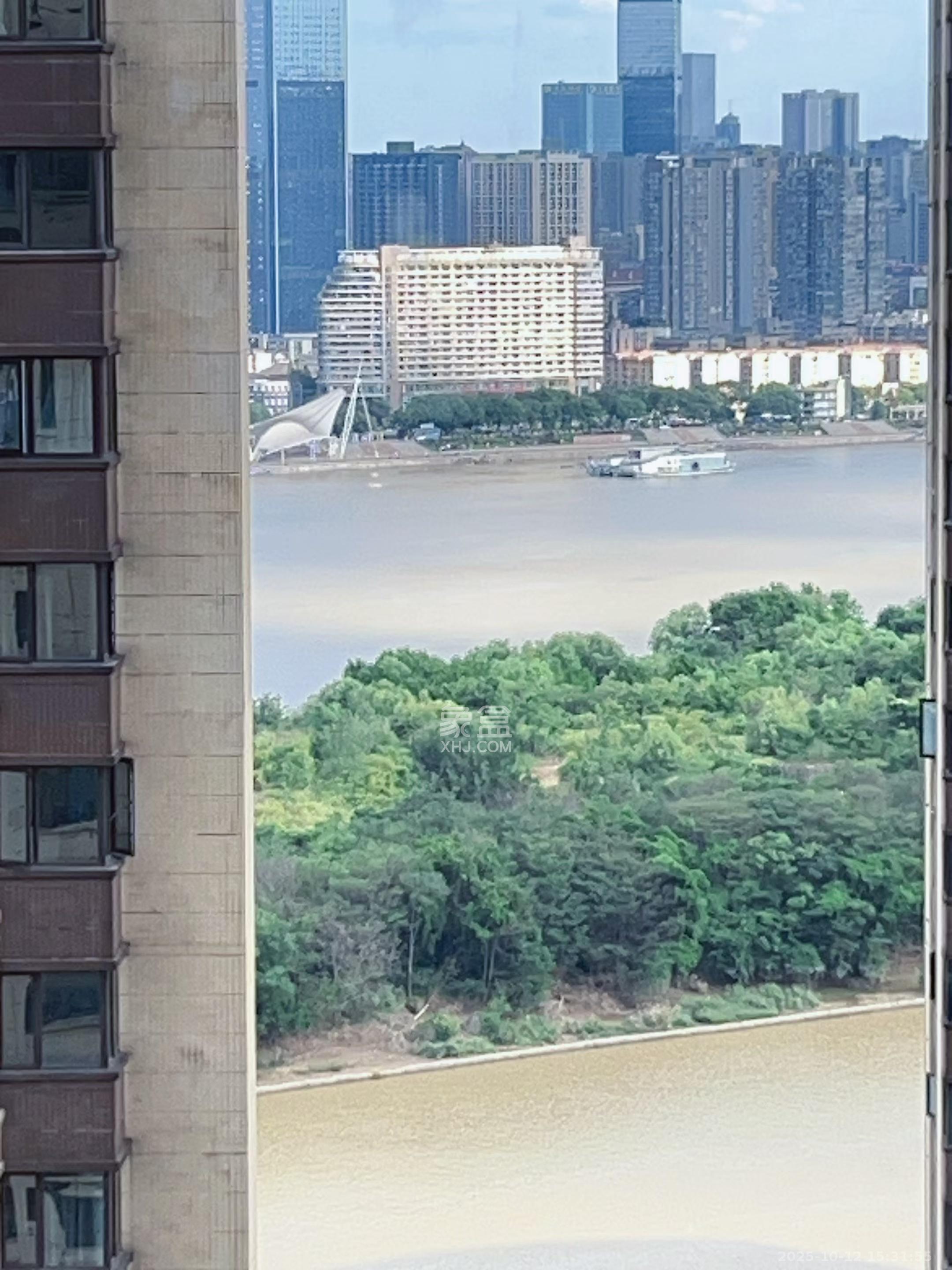 保利西海岸A区  1室1厅1卫    1500.0元/月室内图