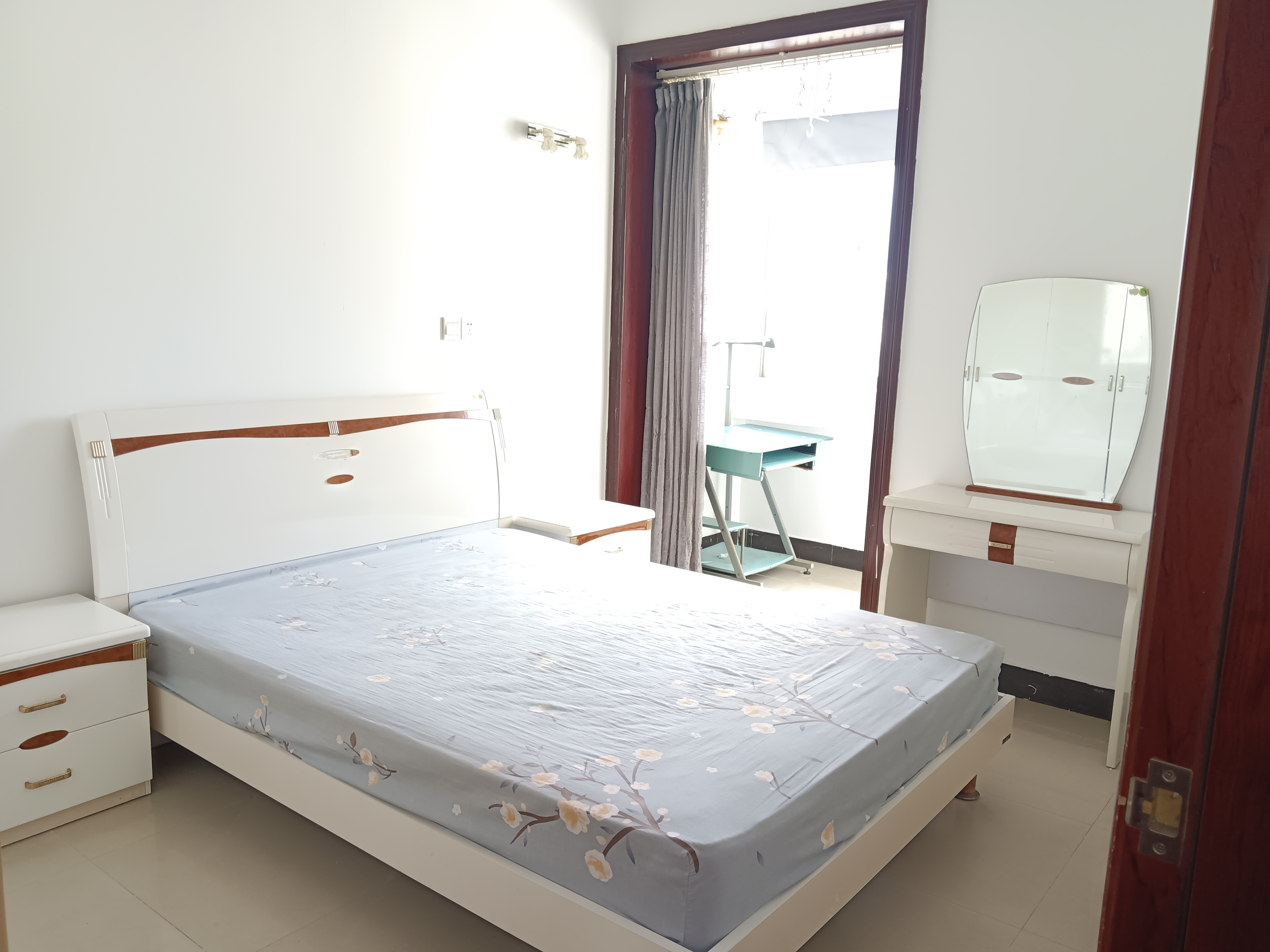 金侨大厦 2室1厅1卫 2200.0元/月 金侨大厦 2室1厅1卫 2200.0元/月室内图