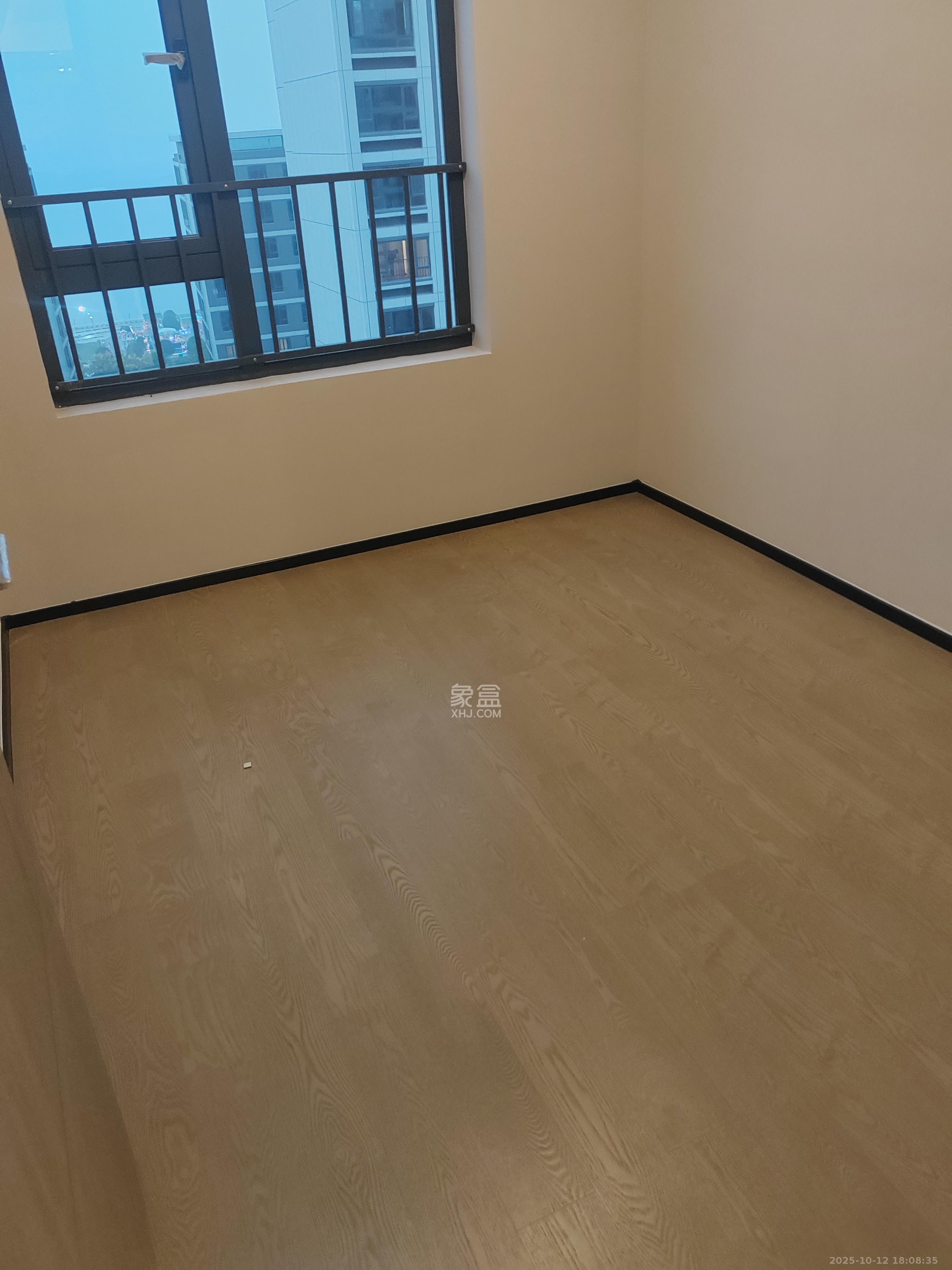 万科松湖天地  4室2厅2卫    5000.0元/月 万科松湖天地  4室2厅2卫    5000.0元/月室内图