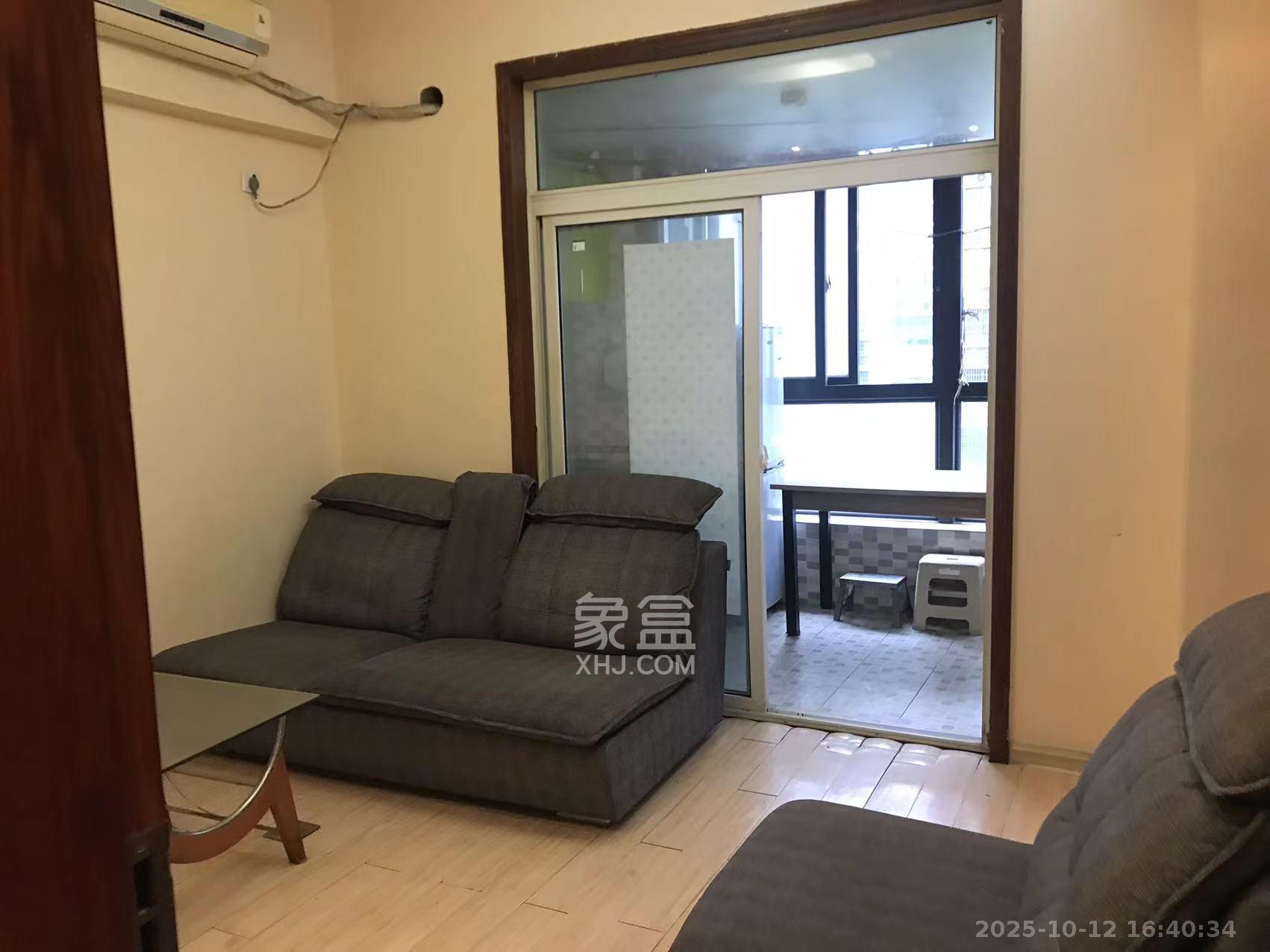 尚都花园城  1室1厅1卫    1200.0元/月 尚都花园城  1室1厅1卫    1200.0元/月室内图