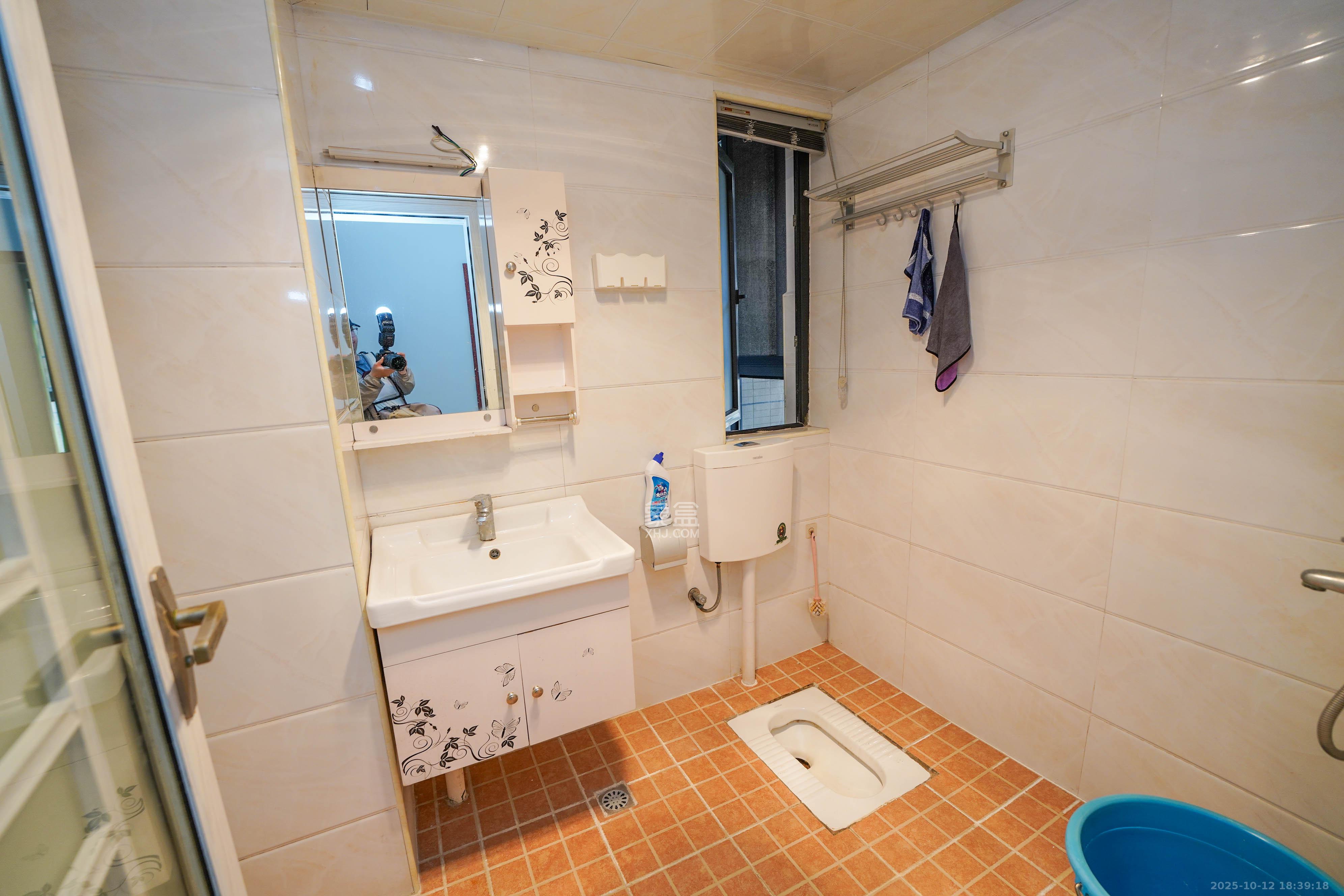 中悦领秀城  3室2厅1卫    48.0万其他