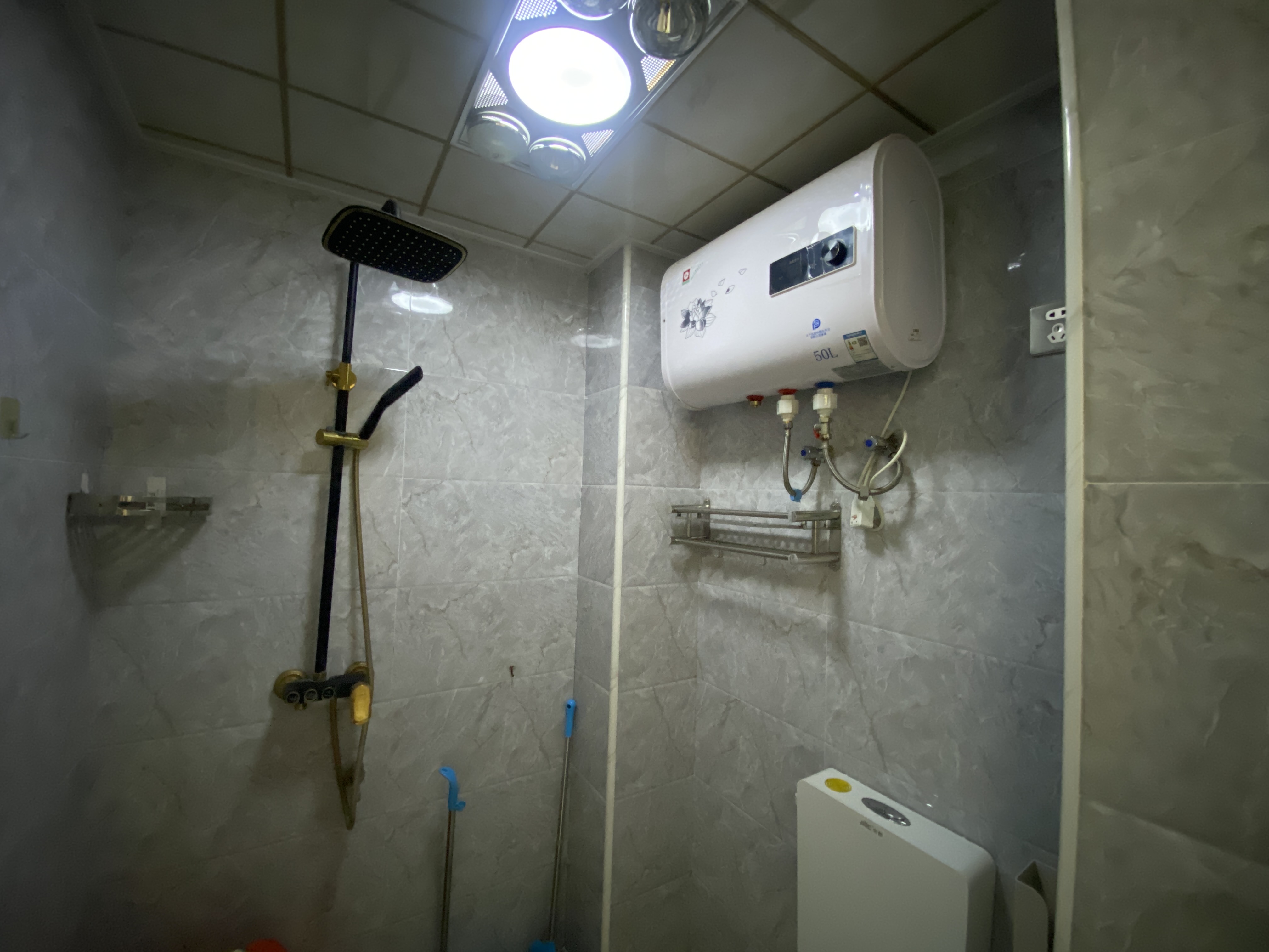 金泰嘉园  1室1厅1卫    750.0元/月室内图