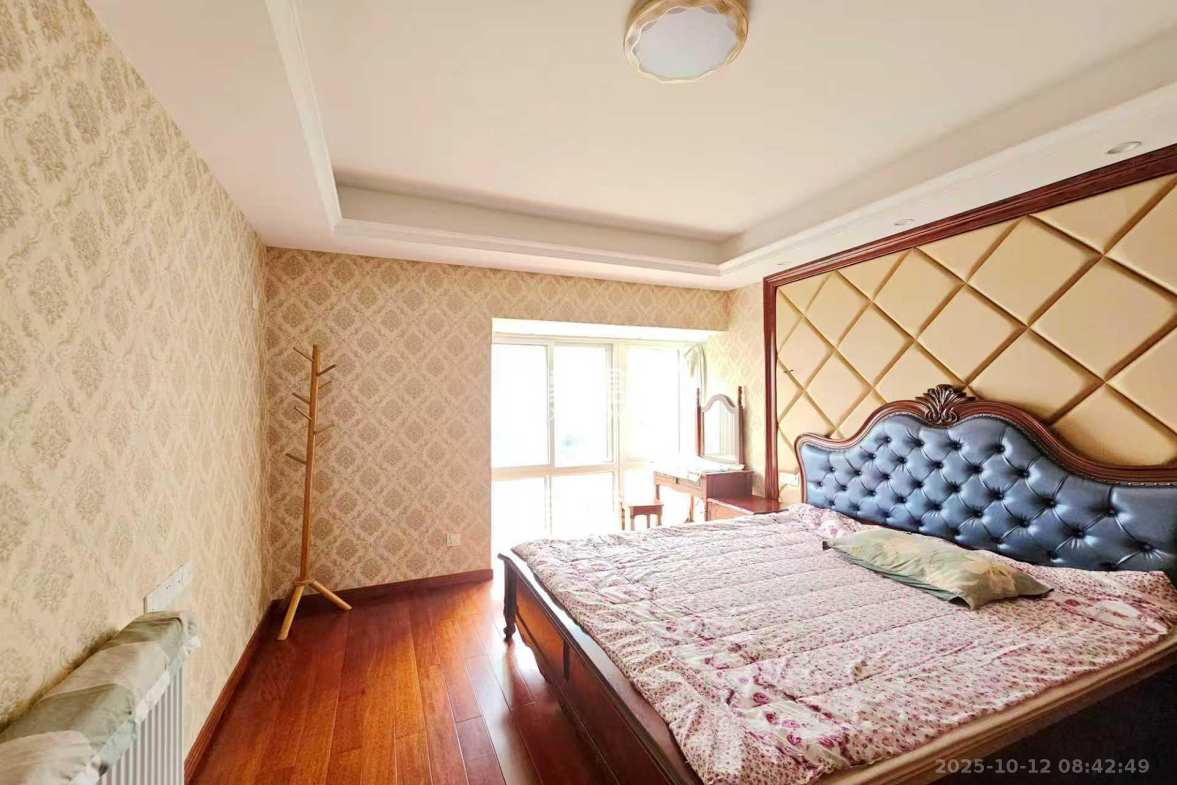 嘉宇盛世华章 3室2厅2卫 4000.0元/月 嘉宇盛世华章 3室2厅2卫 4000.0元/月室内图