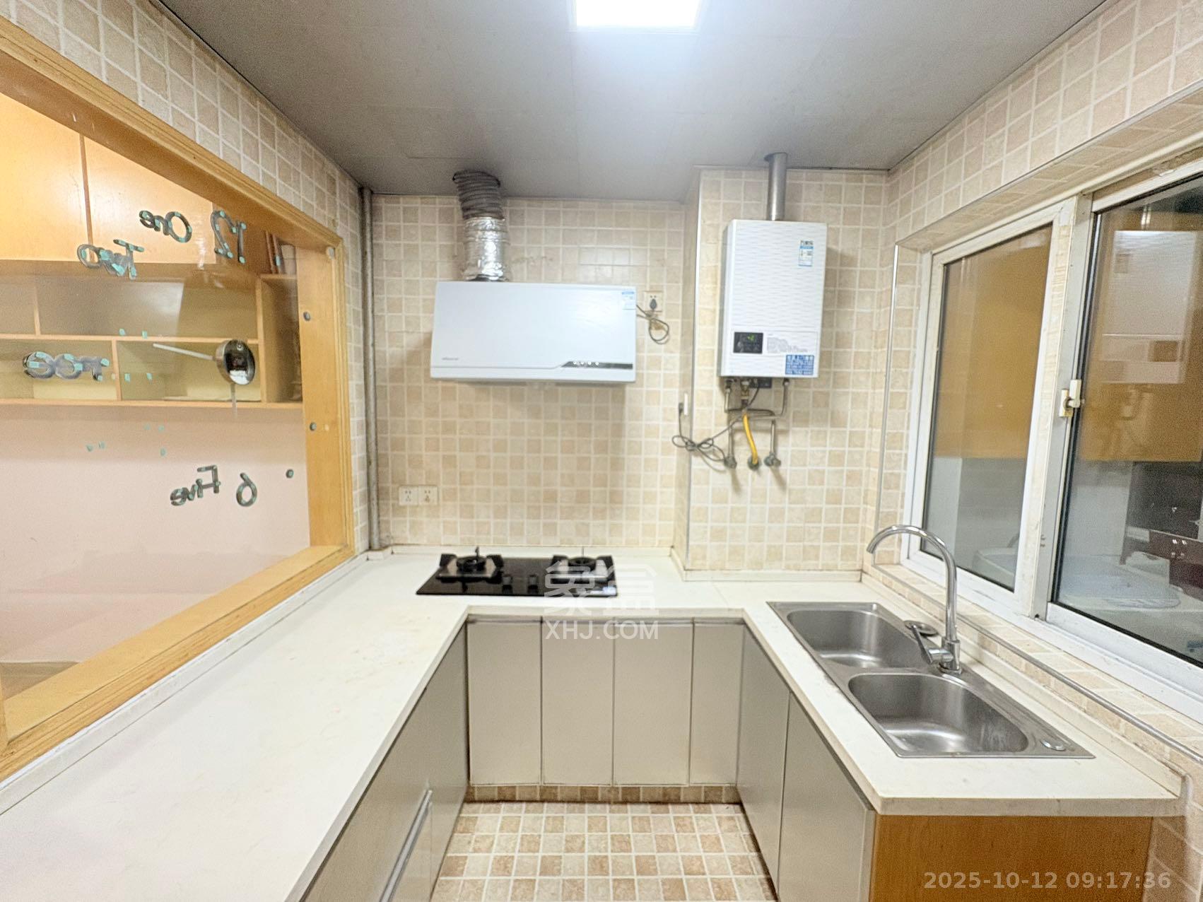 山水庭院  1室2厅1卫    1500.0元/月 山水庭院  1室2厅1卫    1500.0元/月室内图