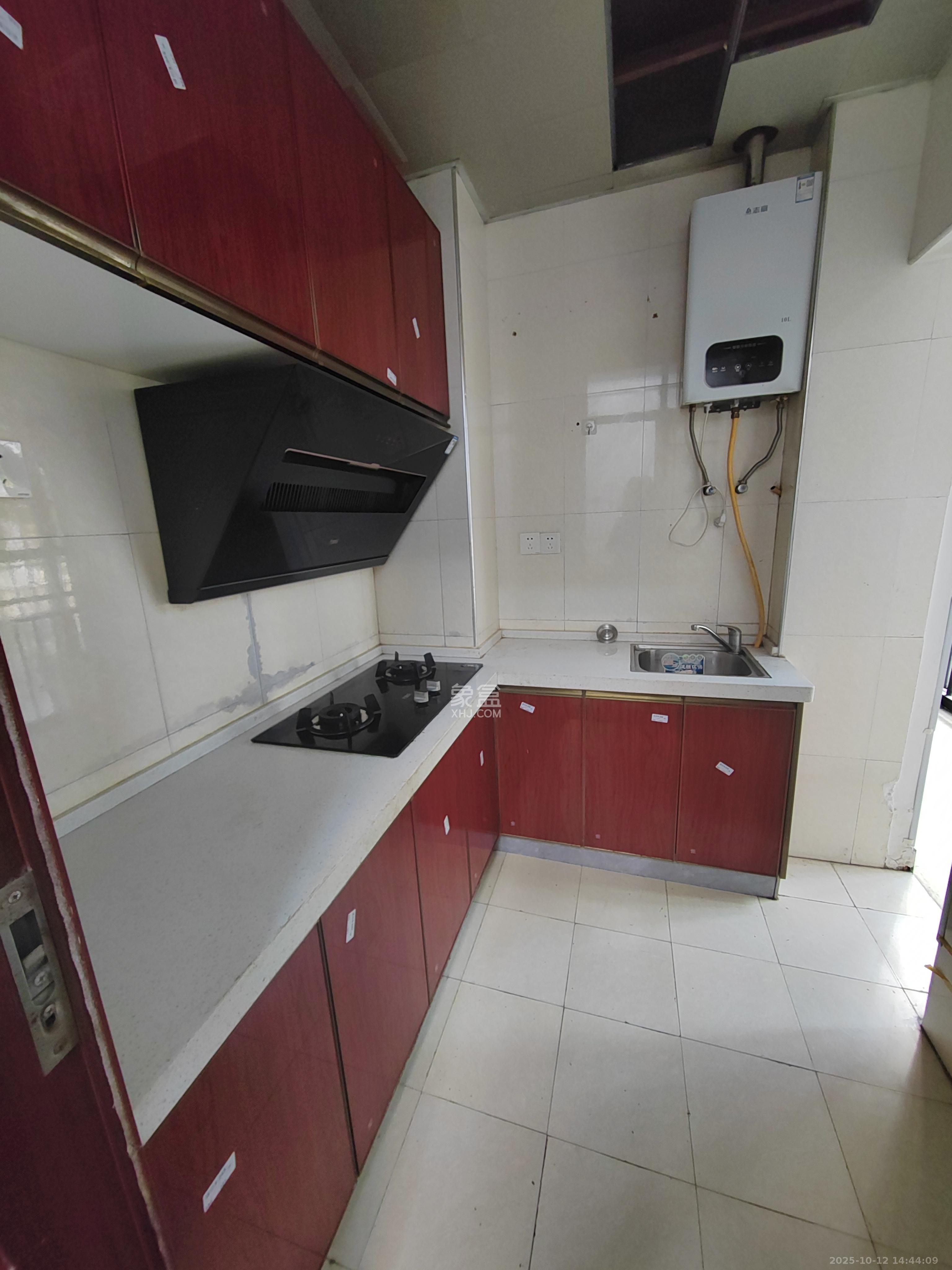 楚天世纪城东苑 3室2厅1卫 1598.0元/月 楚天世纪城东苑 3室2厅1卫 1598.0元/月室内图