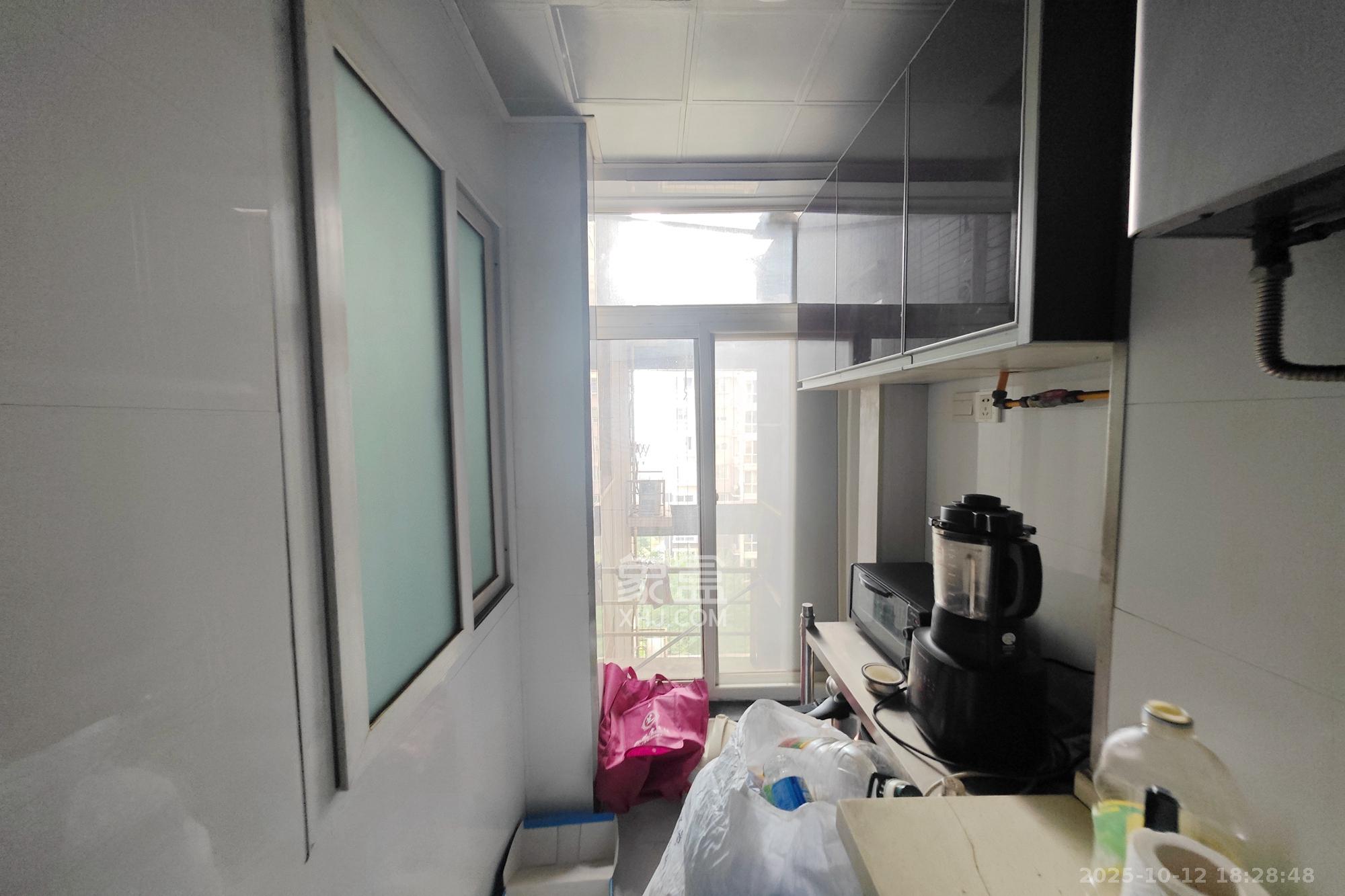 菁华源  3室2厅2卫    112.0万阳台