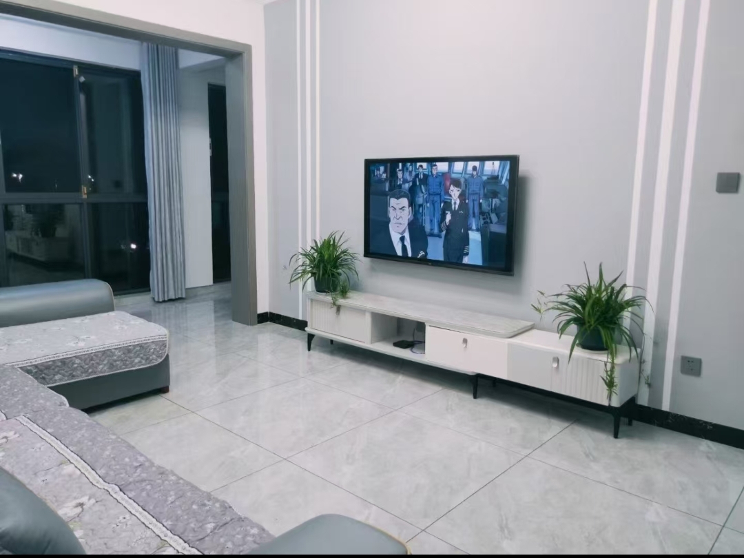 天门壹号  3室2厅1卫    1800.0元/月