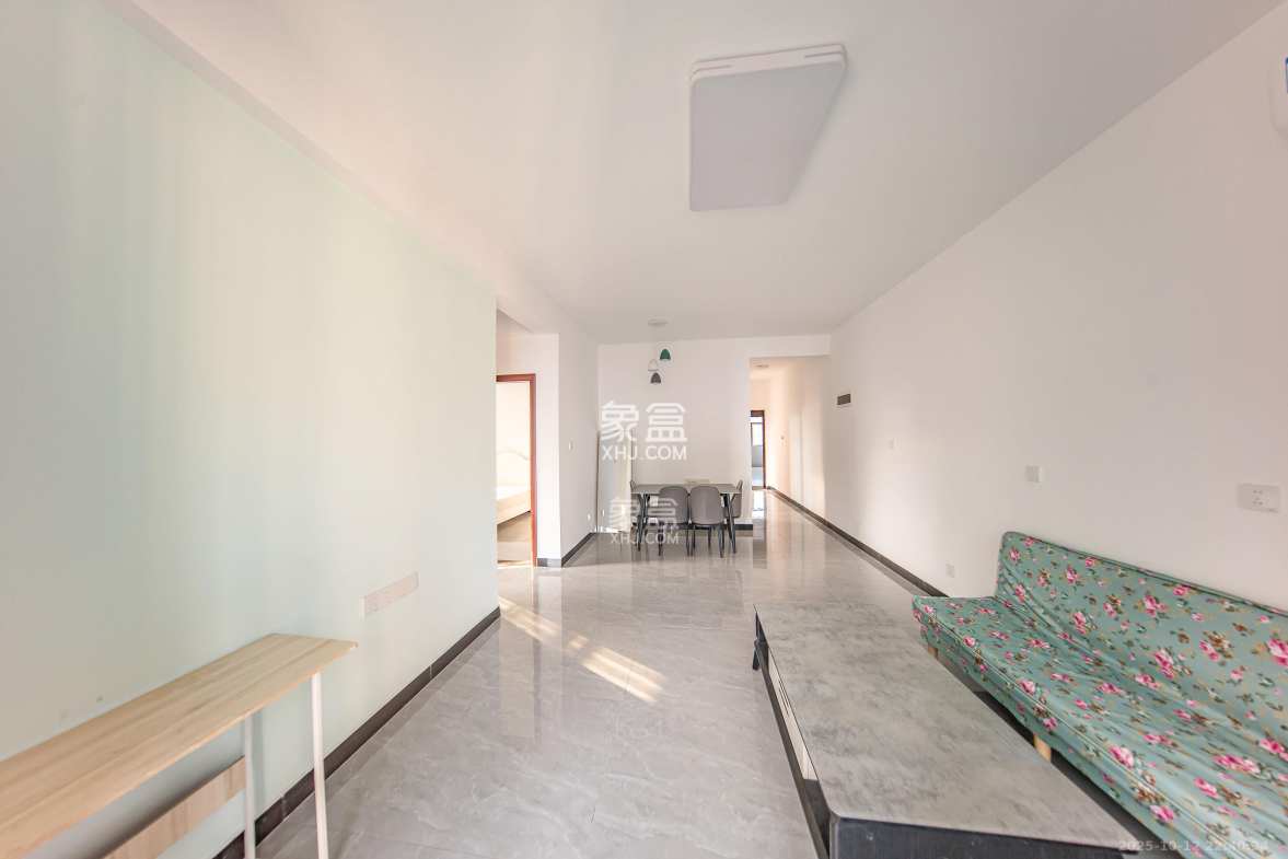 牛力家园 2室1厅1卫 62.0万 牛力家园 2室1厅1卫 62.0万客厅