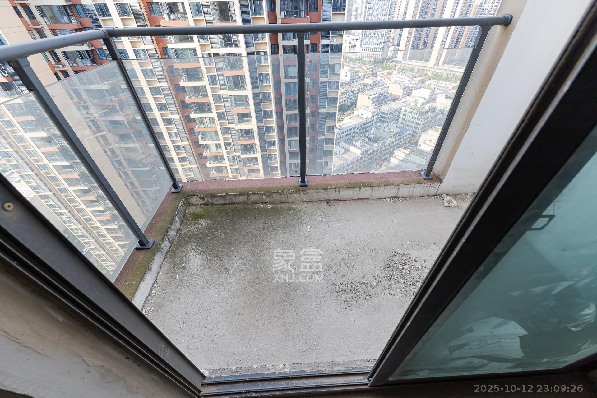 顺舟旺城 4室2厅2卫 96.0万 顺舟旺城 4室2厅2卫 96.0万阳台