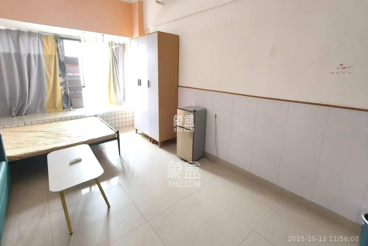 星城荣域 1室1厅1卫 1500.0元/月 星城荣域 1室1厅1卫 1500.0元/月室内图