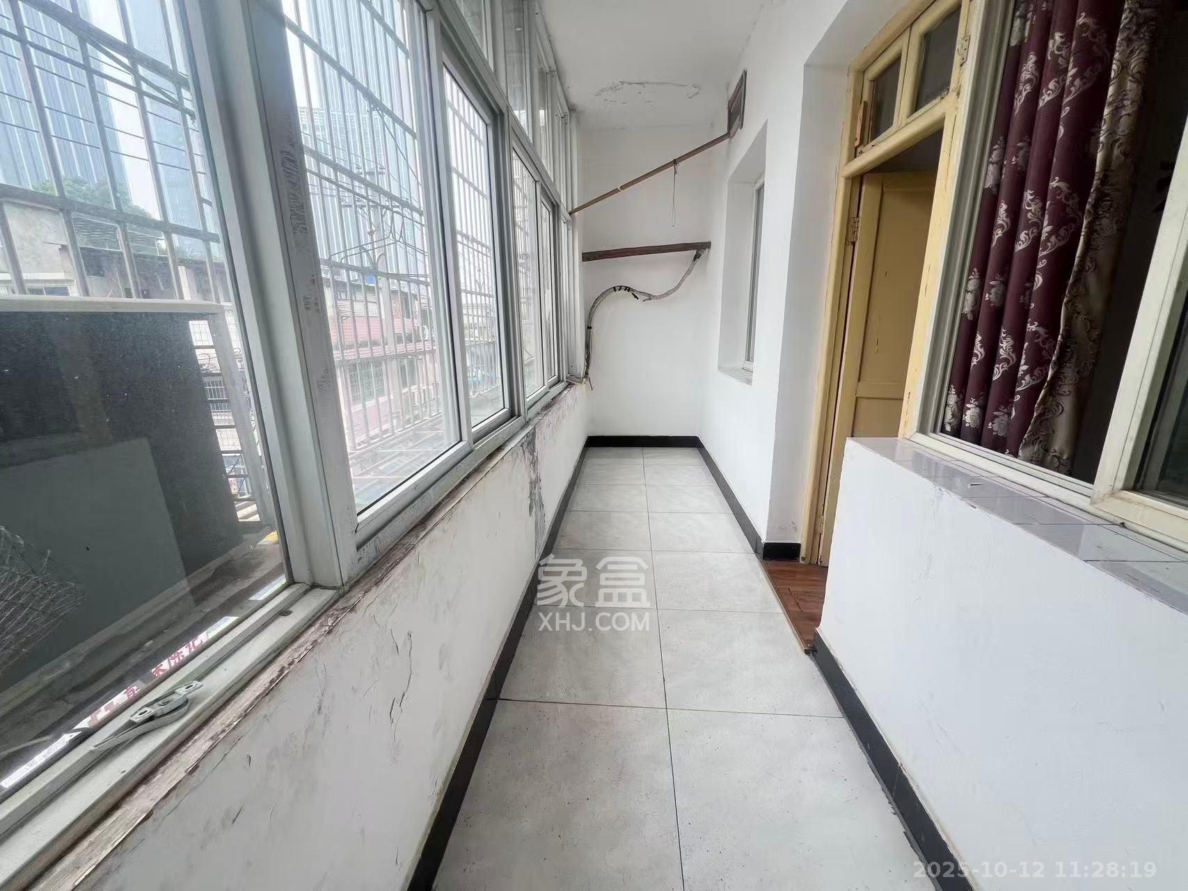 裕南街散盘 2室1厅1卫 1400.0元/月 裕南街散盘 2室1厅1卫 1400.0元/月室内图