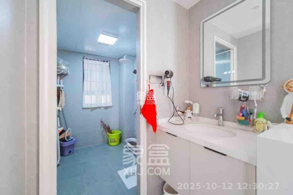 卓越伊景苑  3室2厅2卫    3600.0元/月室内图