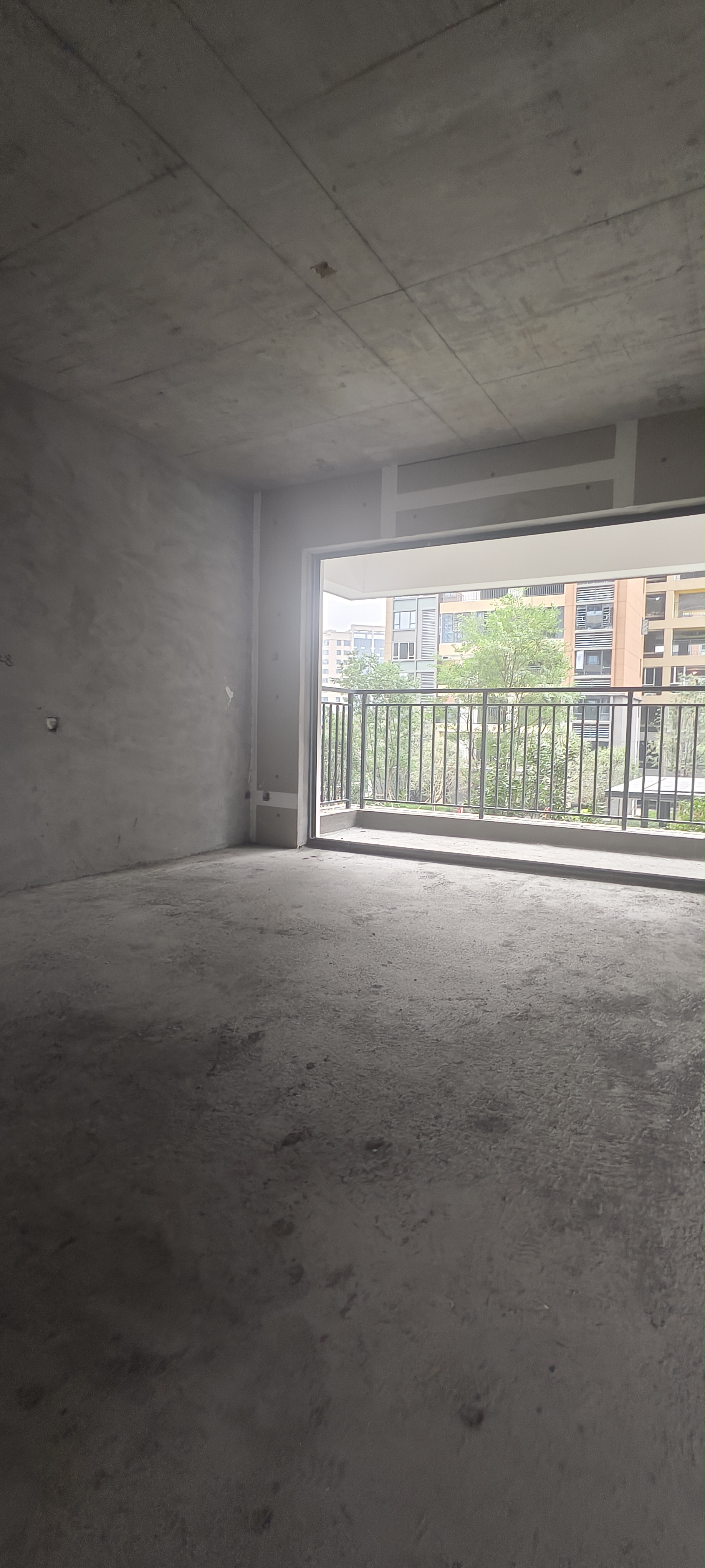 宁邦中心（三期幸福里）  4室2厅2卫    66.0万