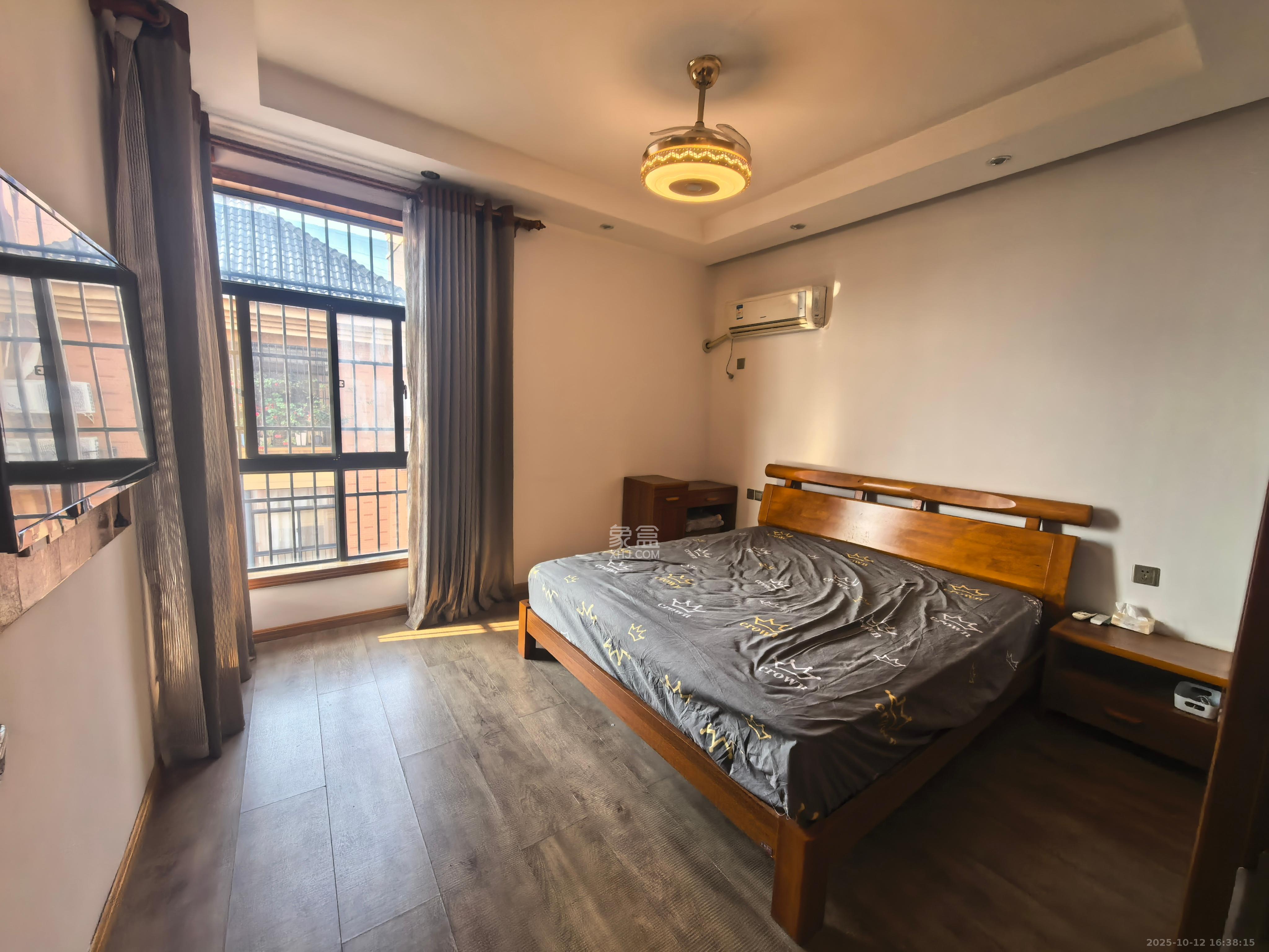 华雅花园 3室2厅1卫 1600.0元/月 华雅花园 3室2厅1卫 1600.0元/月室内图