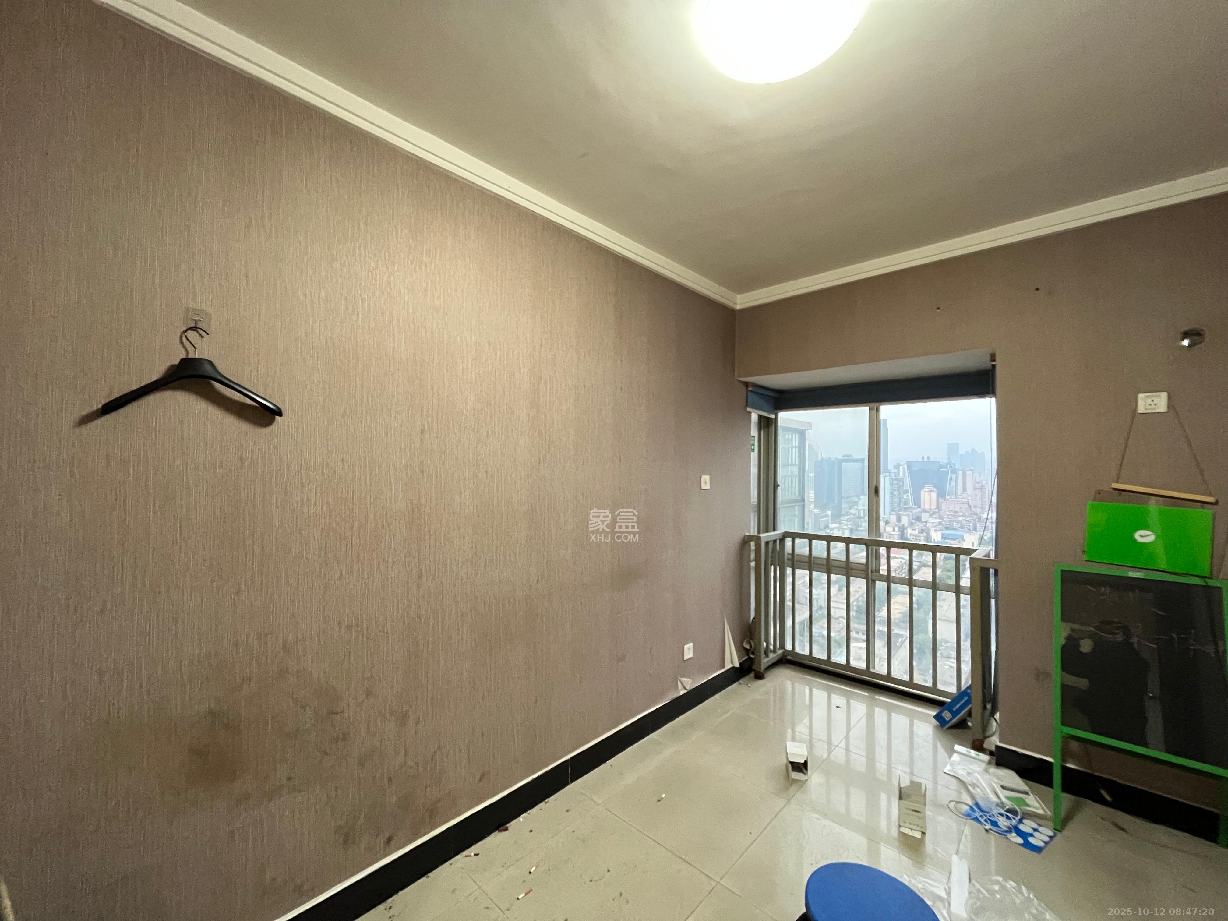 鸿运凯旋国际(科佳电脑城)  1室1厅1卫    1600.0元/月 鸿运凯旋国际(科佳电脑城)  1室1厅1卫    1600.0元/月室内图