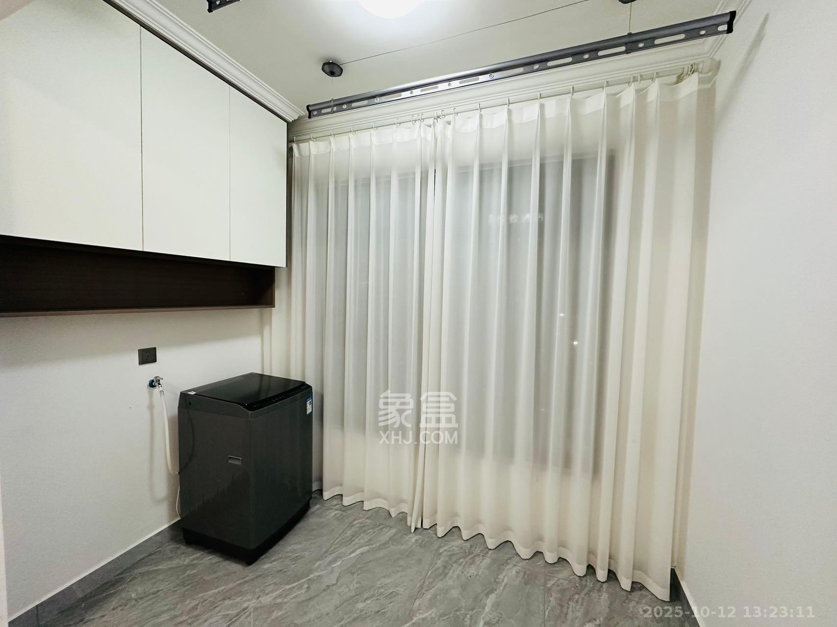 建发央著 3室2厅2卫 3500.0元/月 建发央著 3室2厅2卫 3500.0元/月室内图