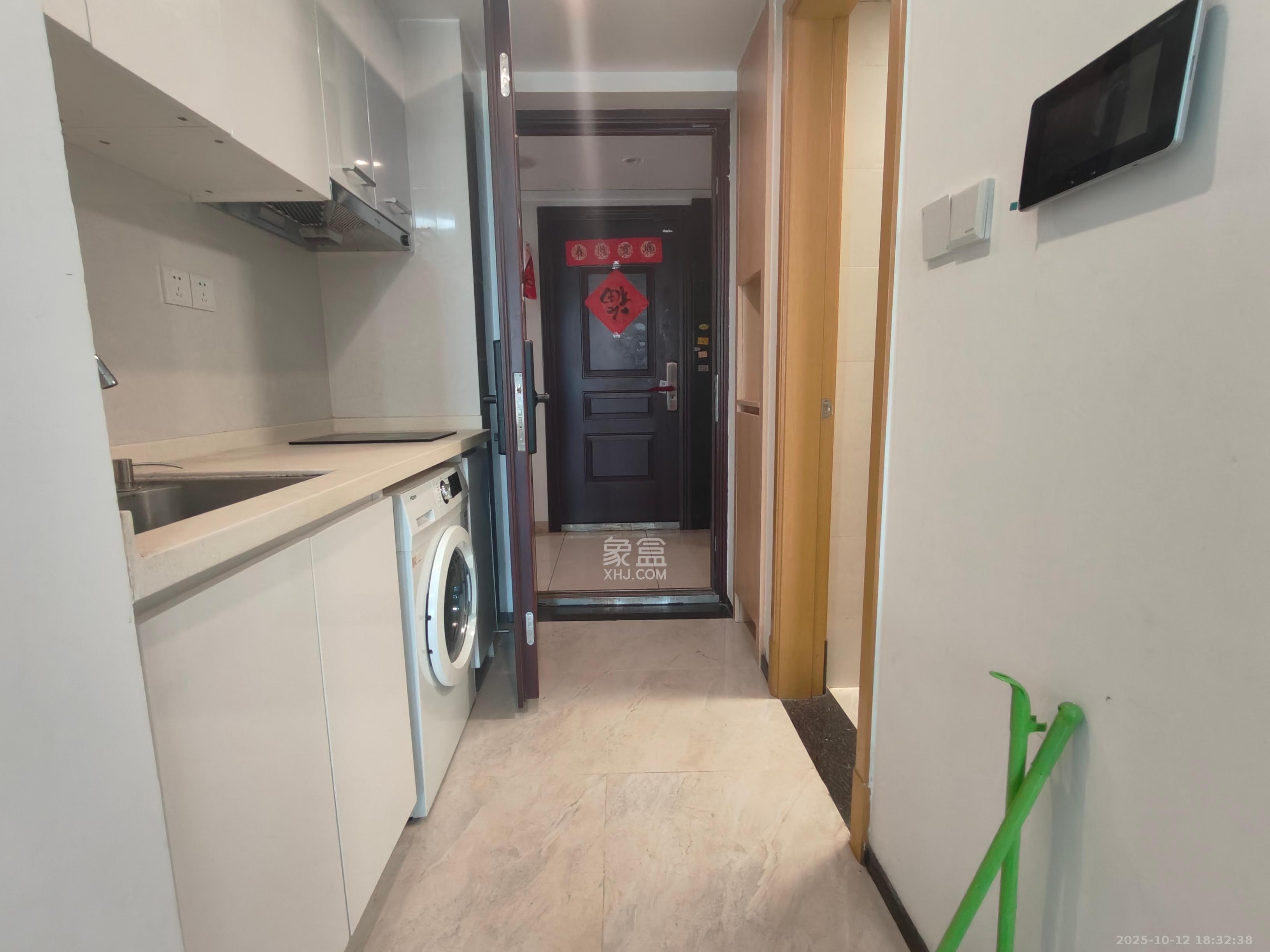 中海国际二期  1室1厅1卫    1100.0元/月 中海国际二期  1室1厅1卫    1100.0元/月室内图