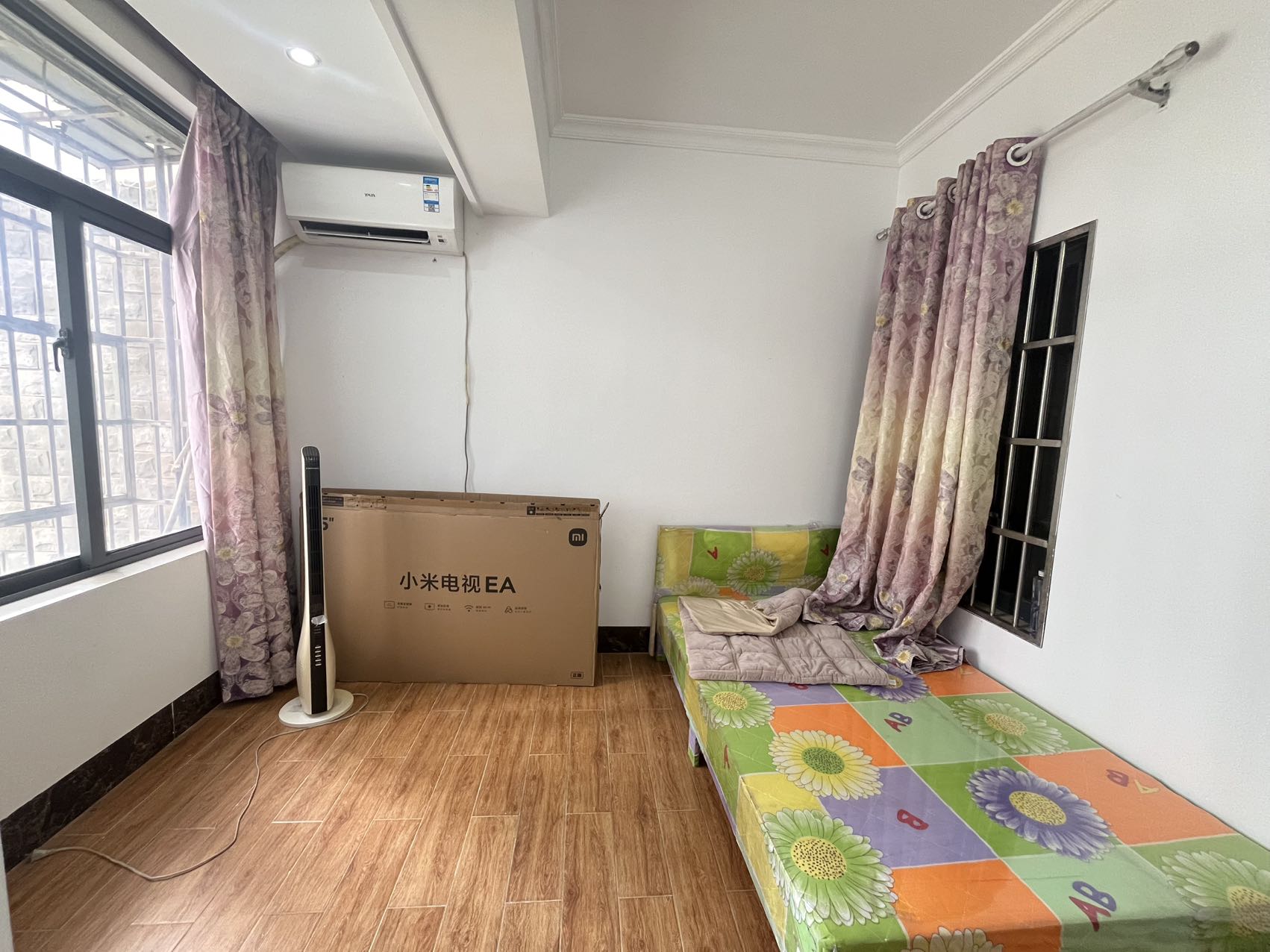 椰岛广场  5室2厅2卫    4800.0元/月室内图