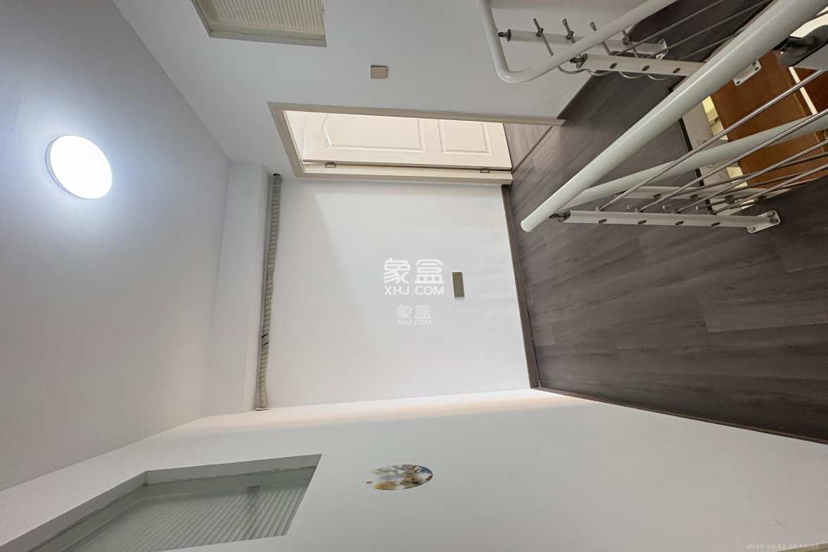 COCO蜜城 2室1厅1卫 1800.0元/月 COCO蜜城 2室1厅1卫 1800.0元/月室内图