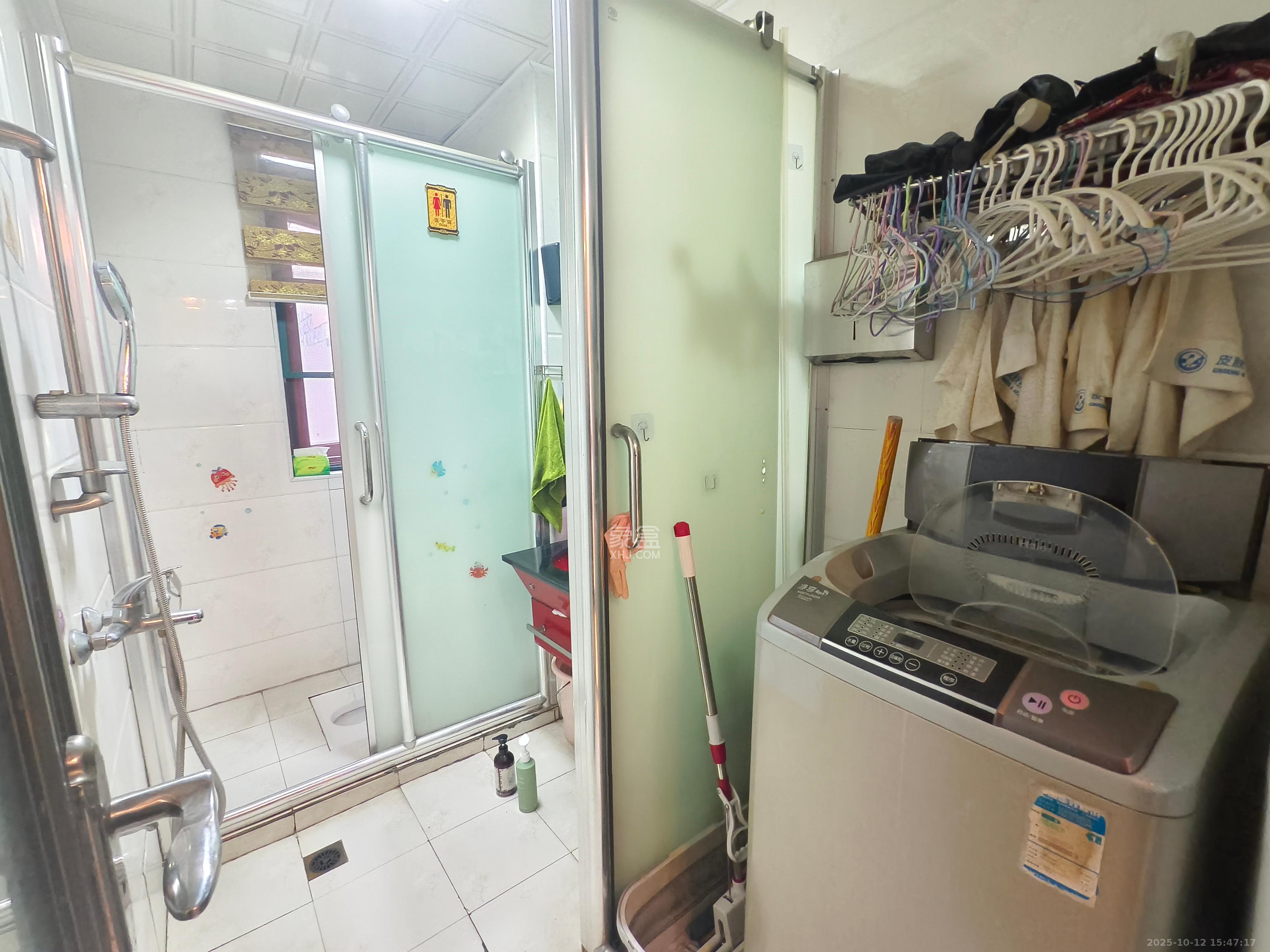 恒大翡翠华庭  3室2厅1卫    2500.0元/月室内图