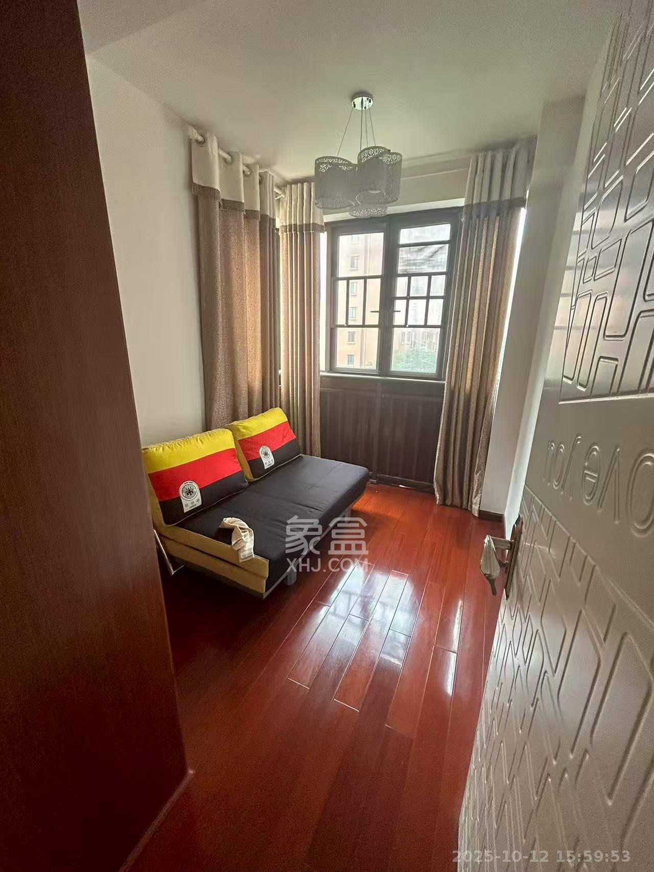 鑫远和城(一、二期) 1室2厅2卫 2650.0元/月 鑫远和城(一、二期) 1室2厅2卫 2650.0元/月室内图