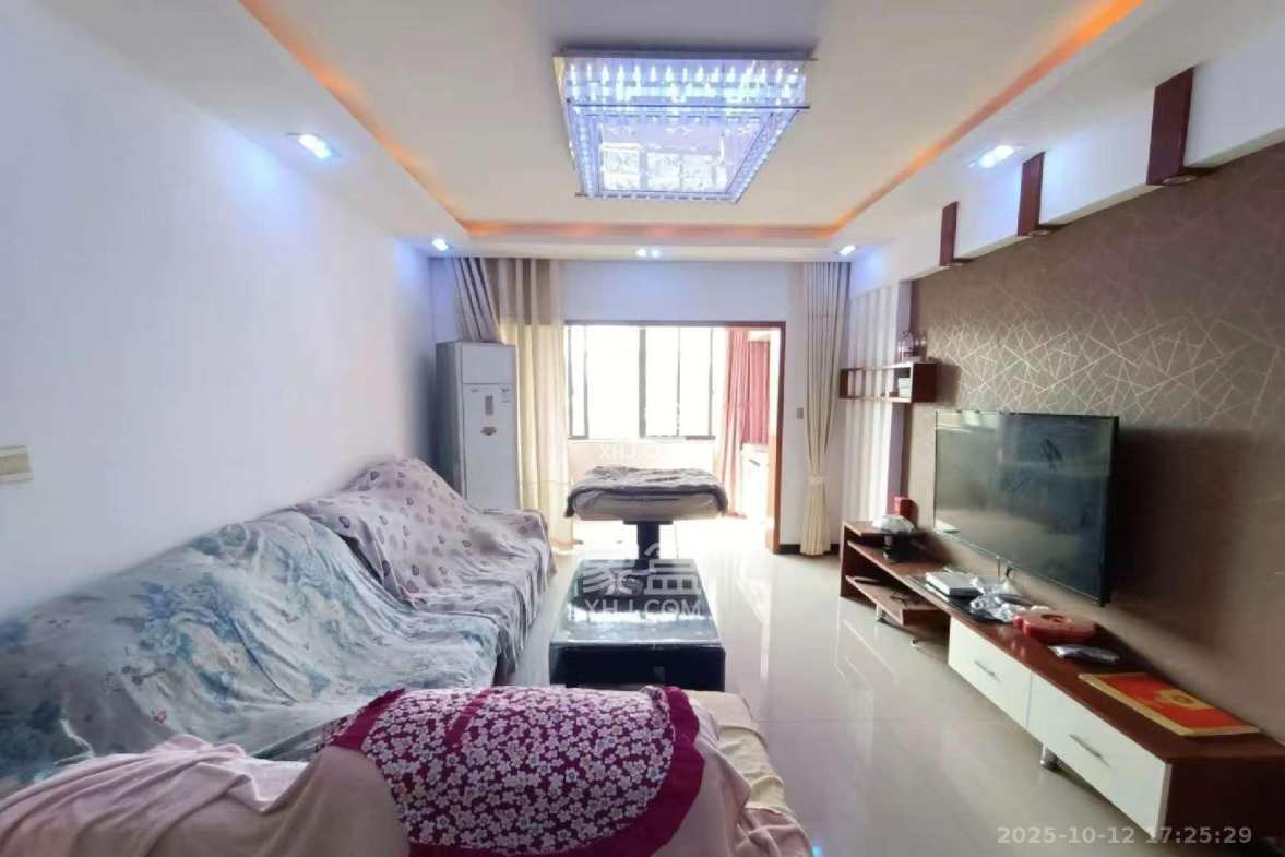 诚兴园 2室2厅1卫 2000.0元/月 诚兴园 2室2厅1卫 2000.0元/月室内图