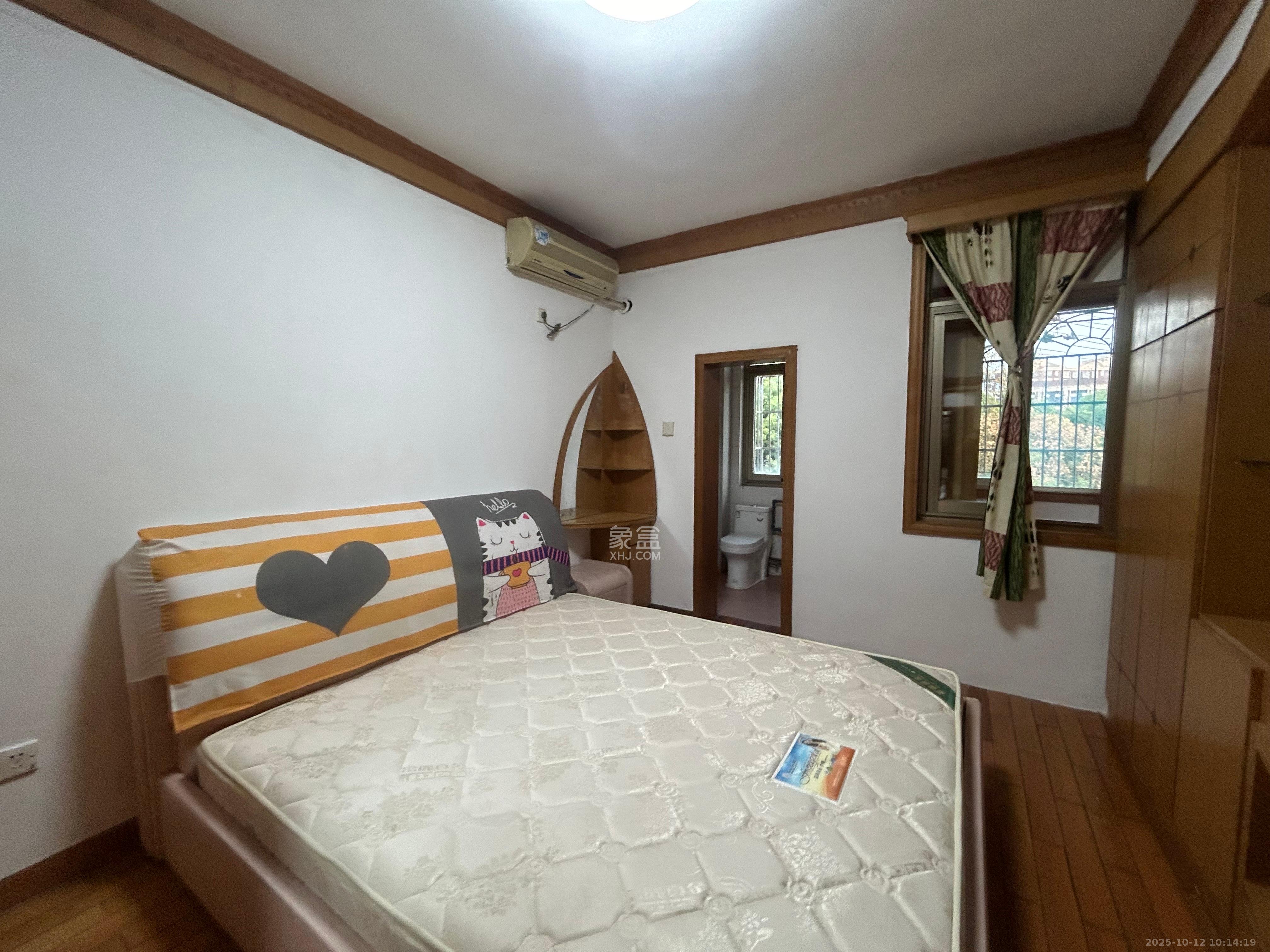 岳麓区公安分局住宅楼 3室3厅2卫 2500.0元/月 岳麓区公安分局住宅楼 3室3厅2卫 2500.0元/月室内图