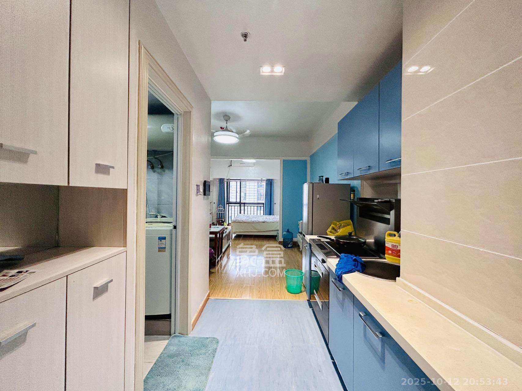 西子一间 1室0厅1卫 1900.0元/月 西子一间 1室0厅1卫 1900.0元/月室内图